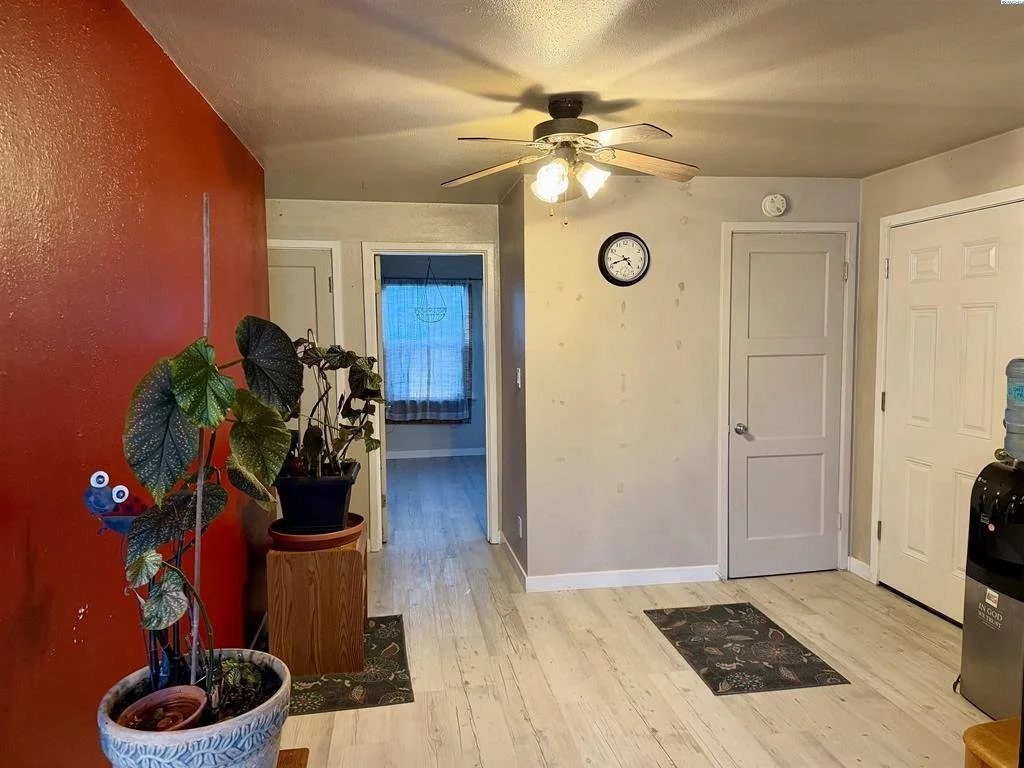 1208 Playfield Ave., Prosser, WA 99350