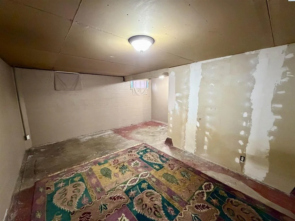 1208 Playfield Ave., Prosser, WA 99350