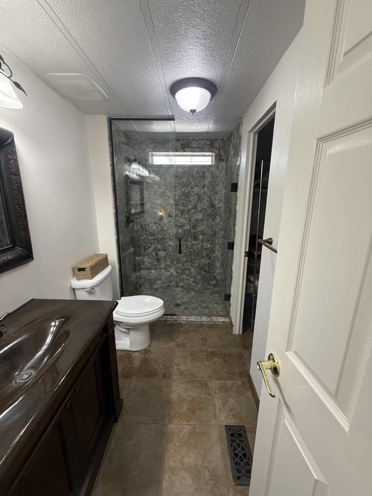 1170 Lower County Line Rd., WA 99350