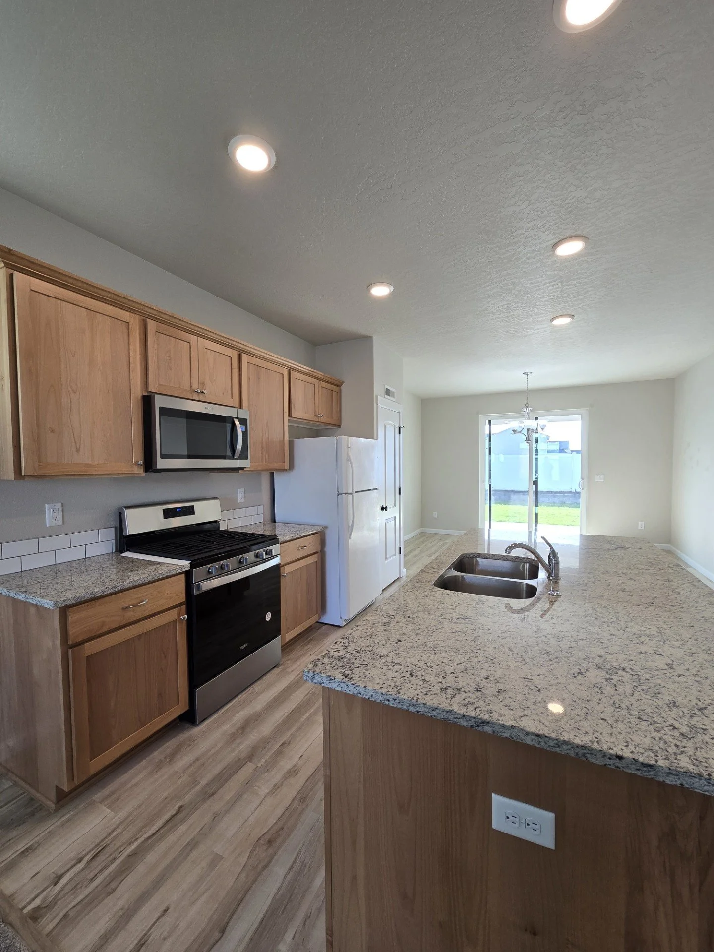 500 Jade Ave Grandview, WA 98930