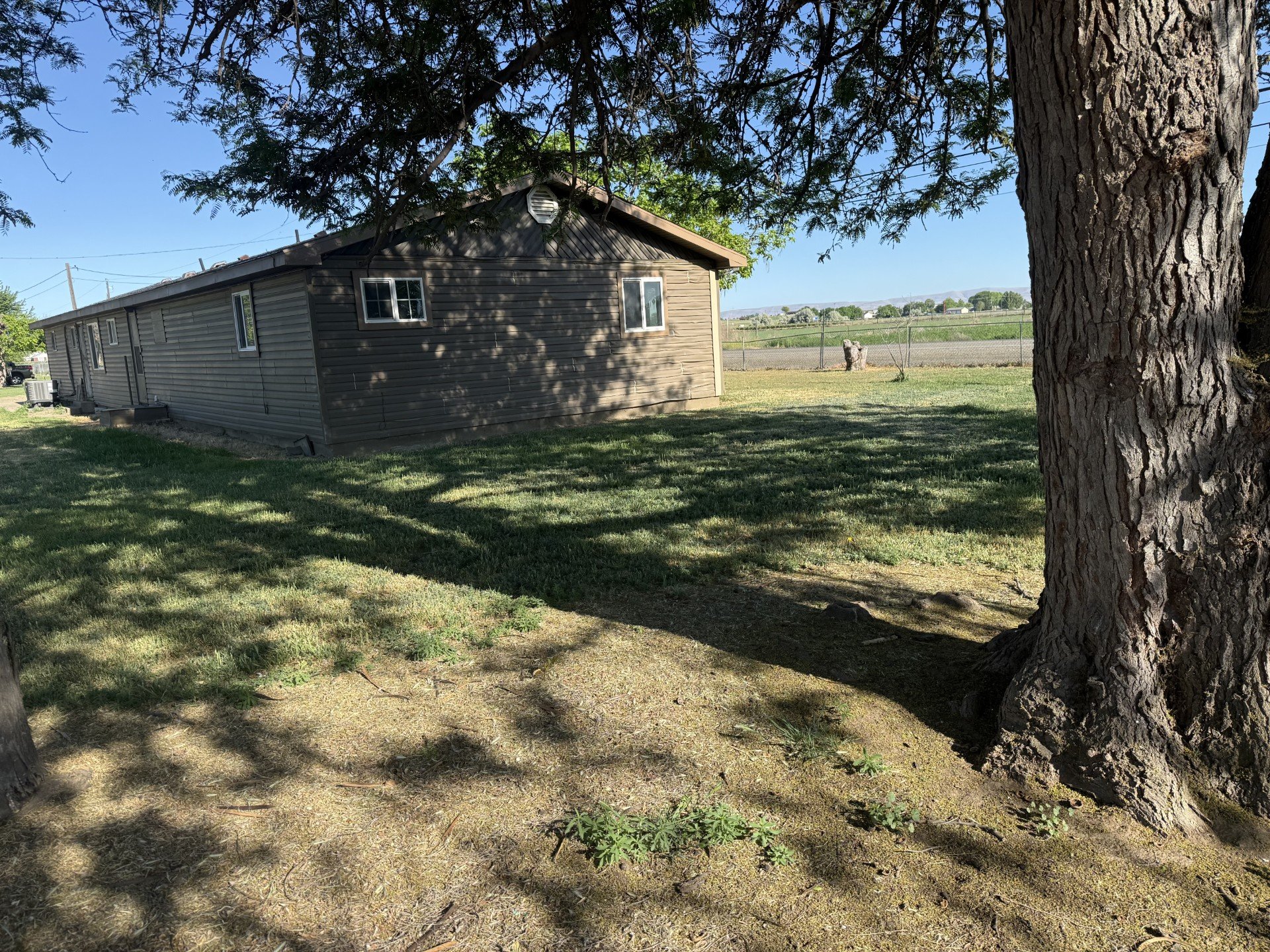 2002 Allen Rd., Sunnyside, WA 98944