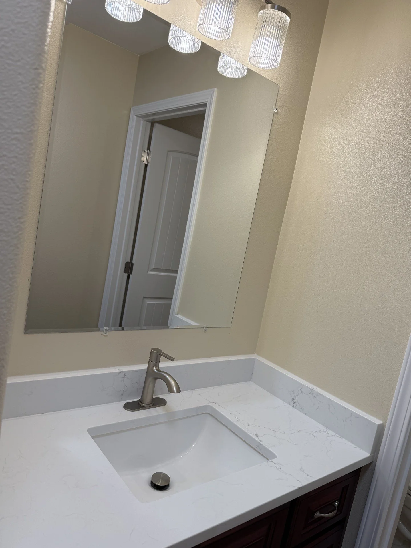 217 Jessica Ln., Granger, WA 98932