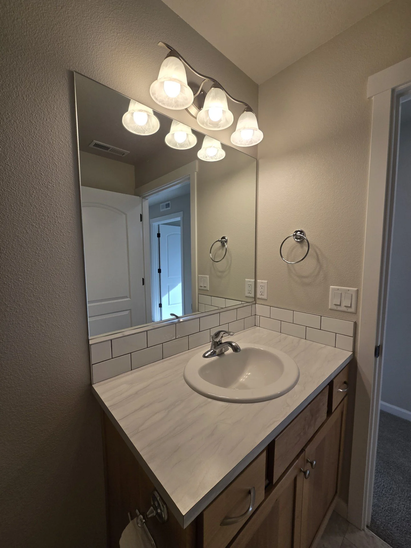 500 Jade Ave Grandview, WA 98930