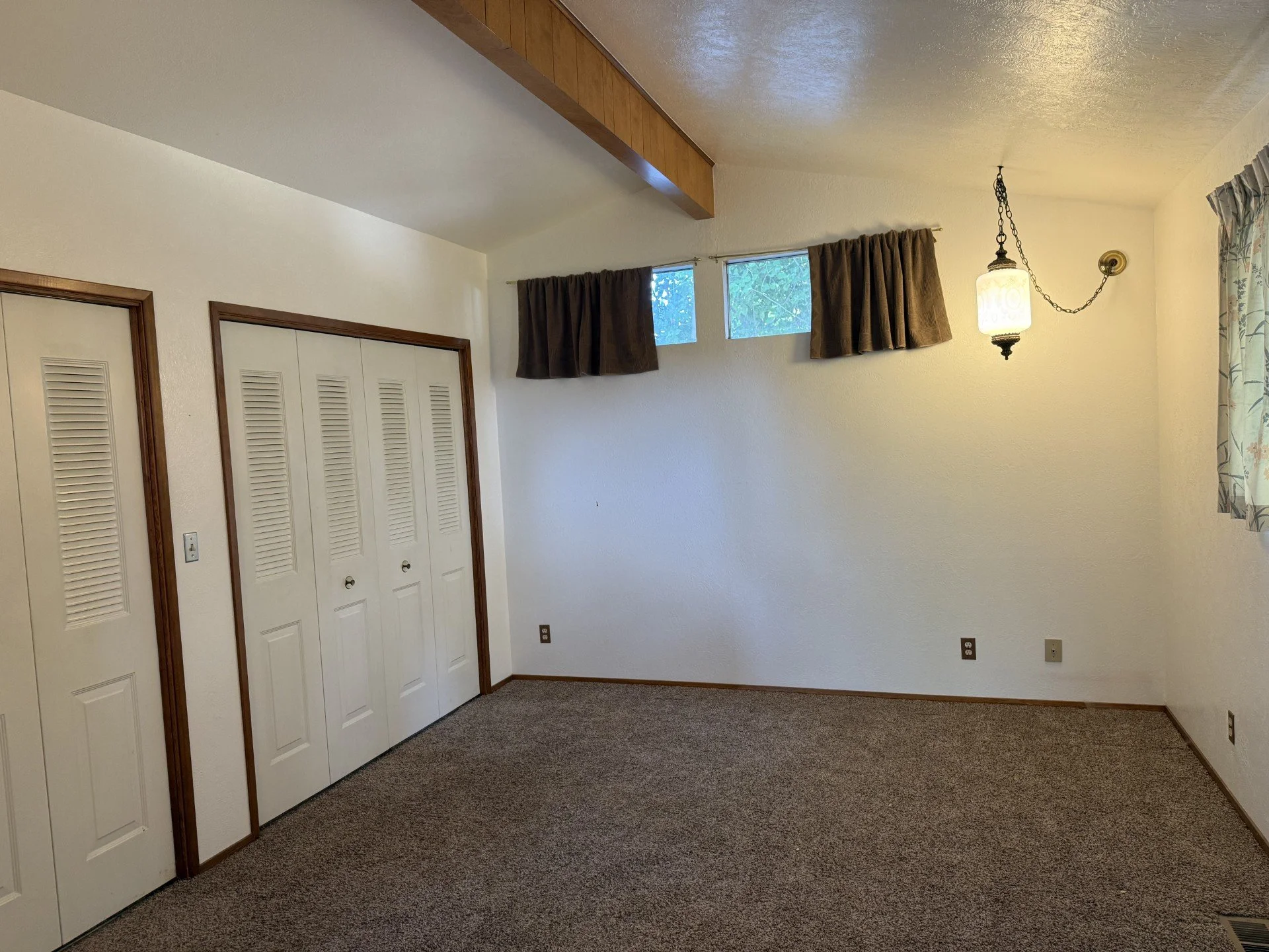 1425 Riverside Drive, Prosser, WA 99350