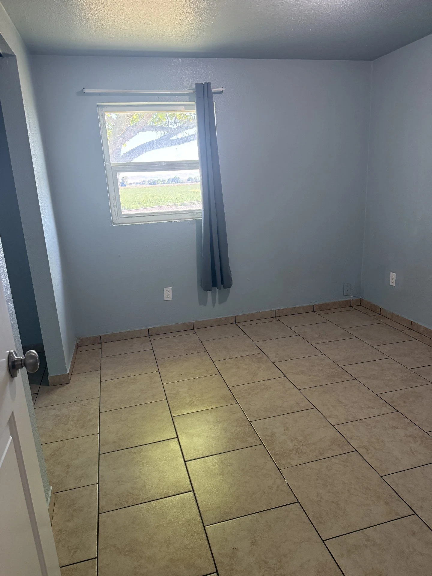 2002 Allen Rd., Sunnyside, WA 98944