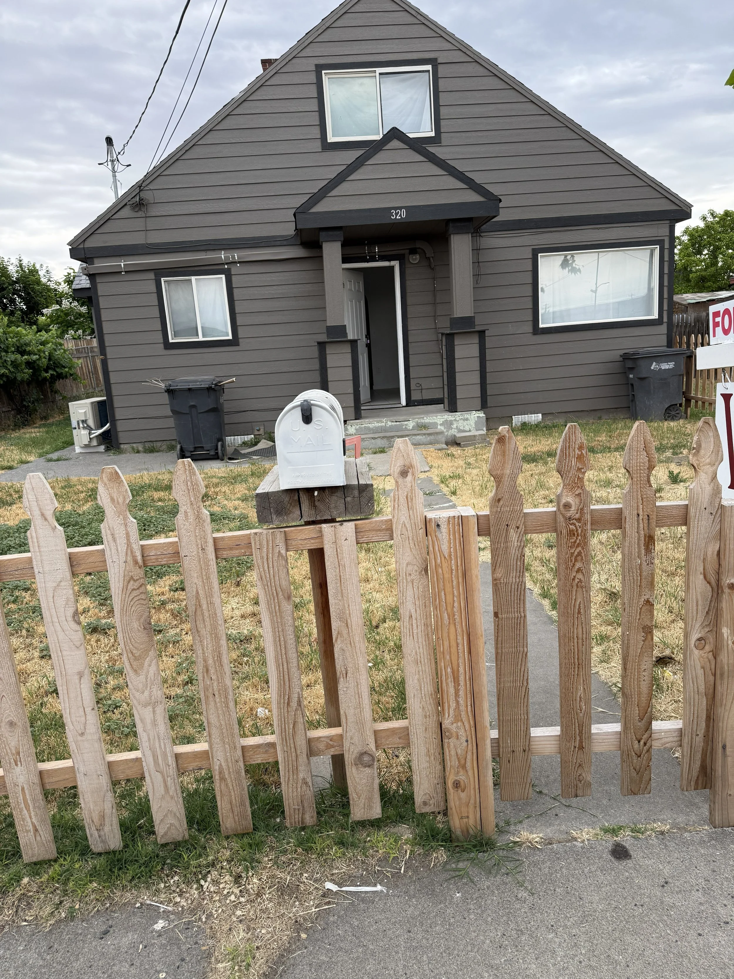 320 N. 9th St, Sunnyside, WA 98944