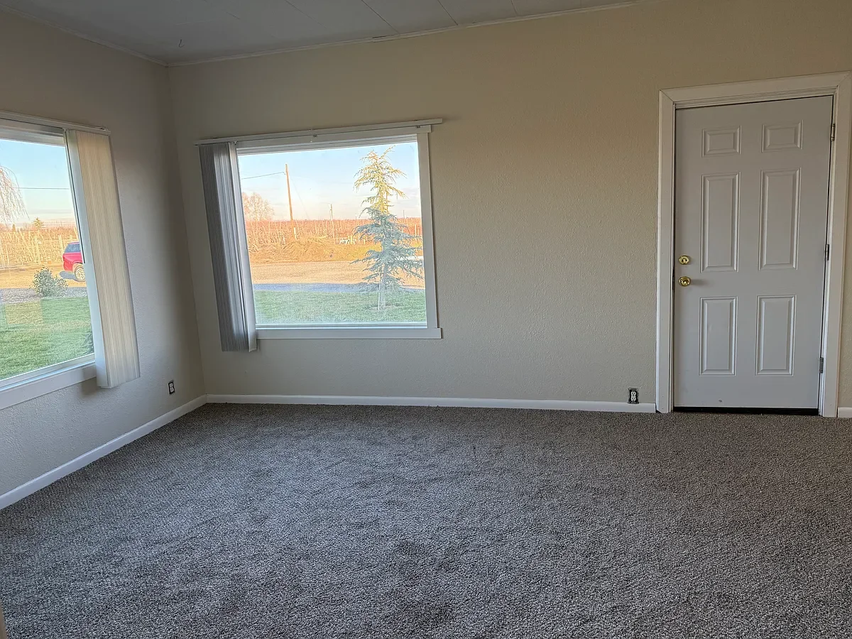780 Apricot Rd., Grandview, WA 98930