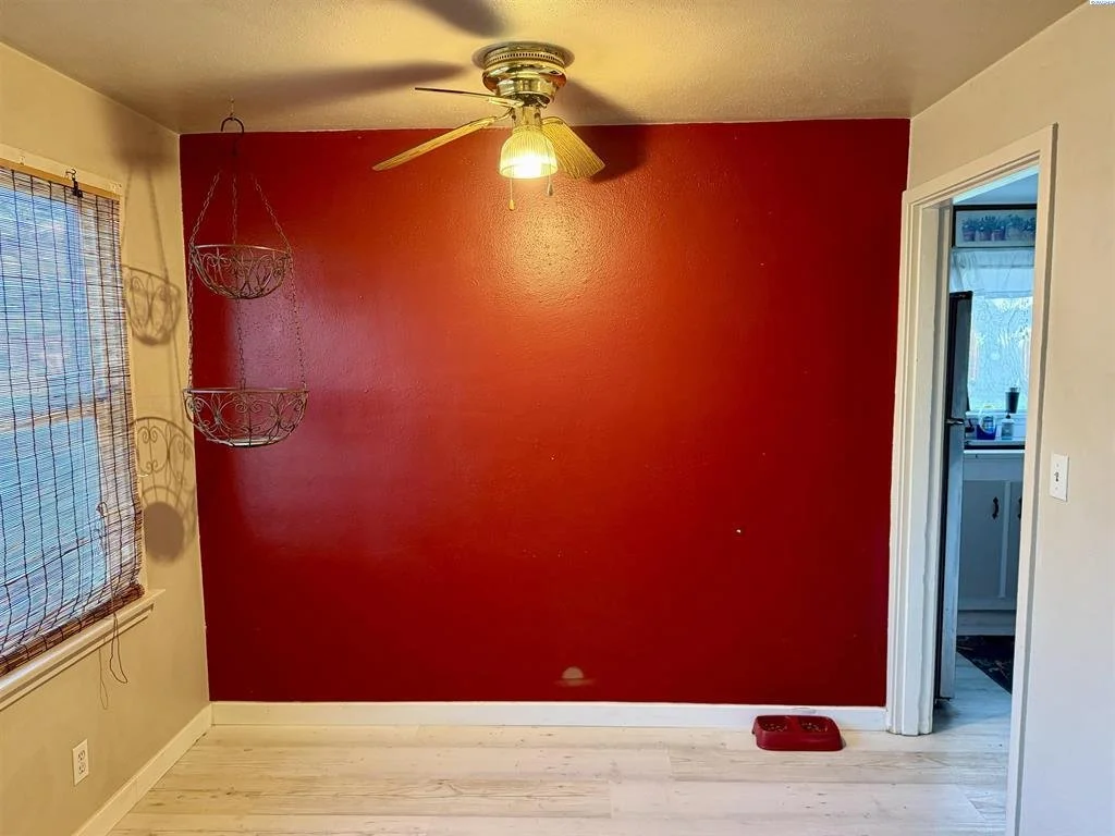 1208 Playfield Ave., Prosser, WA 99350