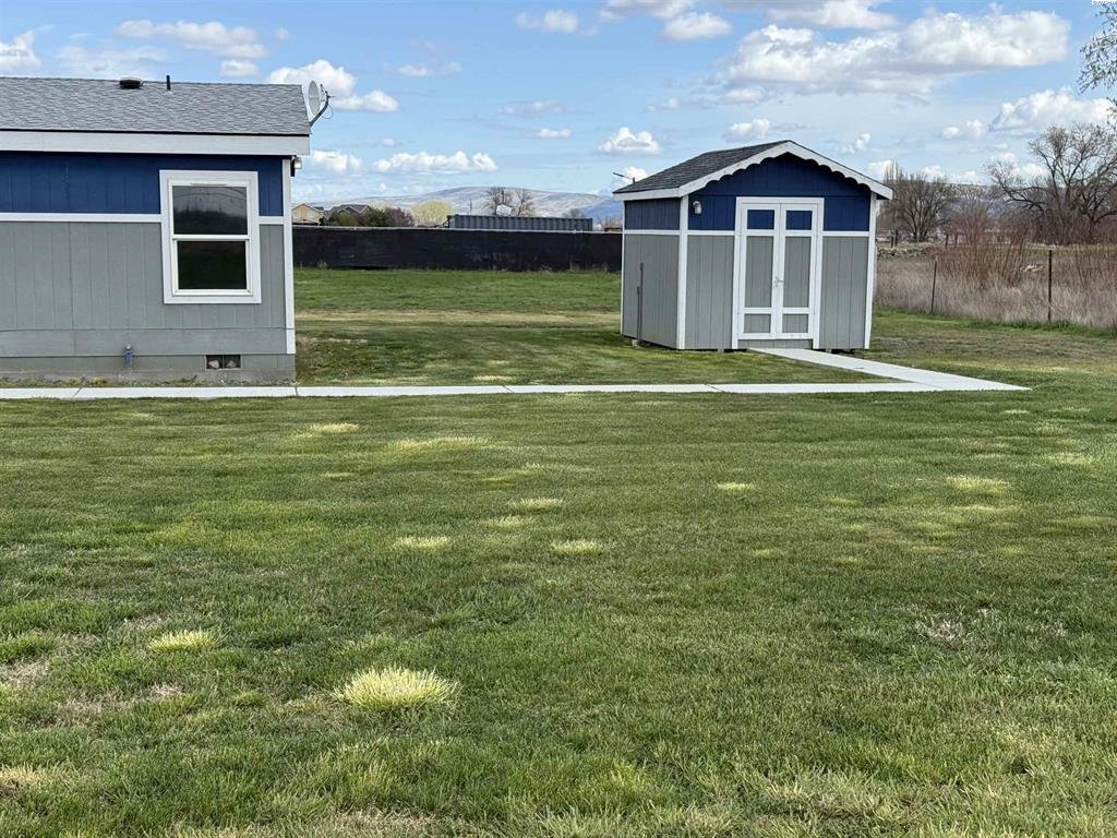 16509 N. Missimer Rd., Prosser, WA 99350