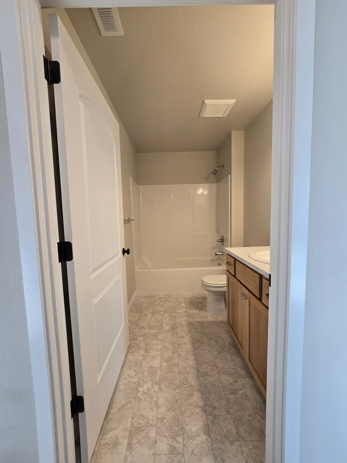 500 Jade Ave Grandview, WA 98930