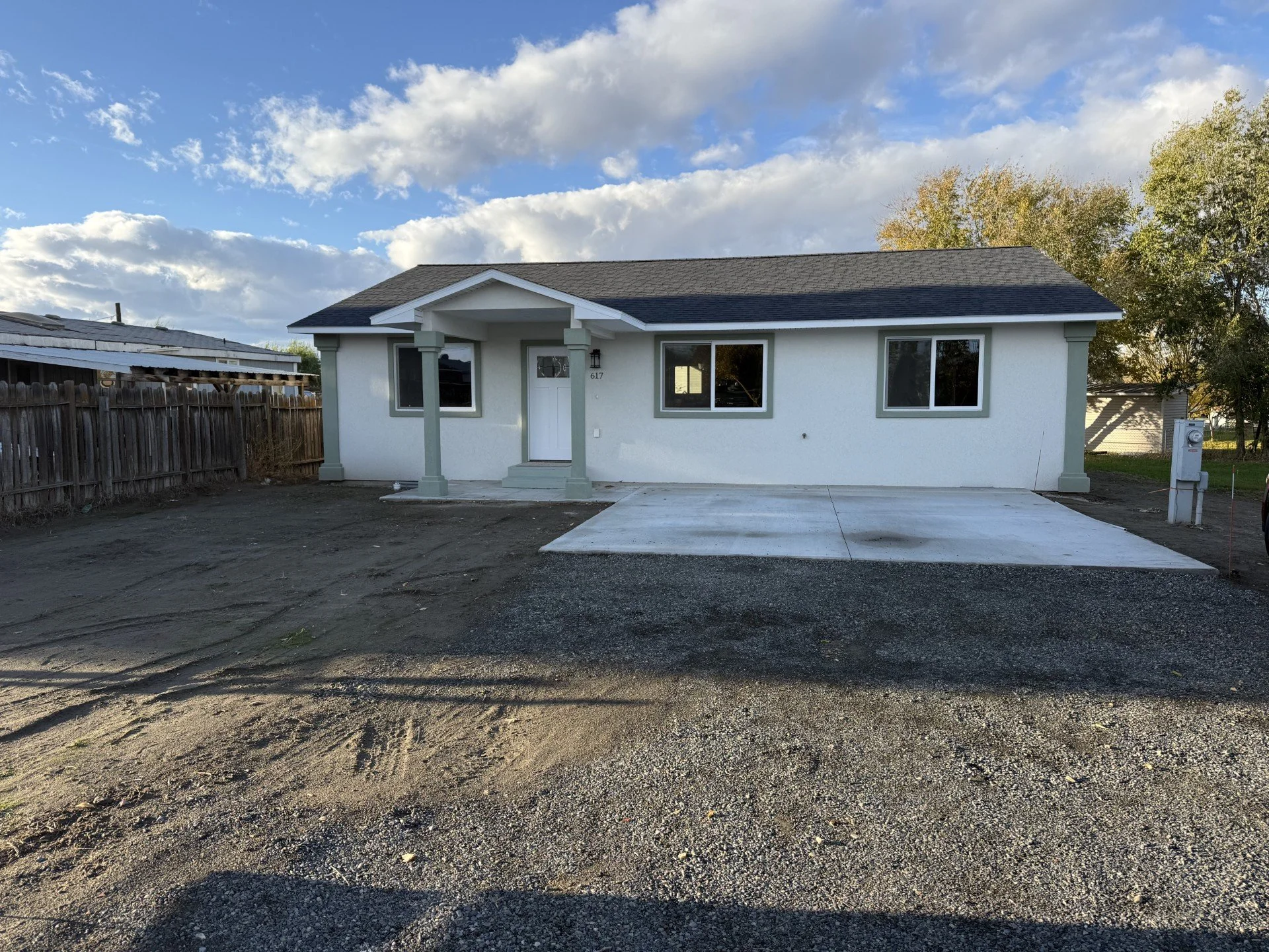 217 Jessica Ln., Granger, WA 98932