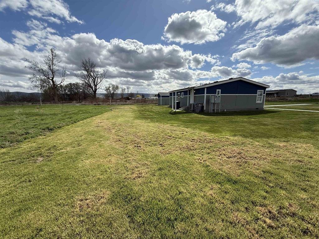 16509 N. Missimer Rd., Prosser, WA 99350