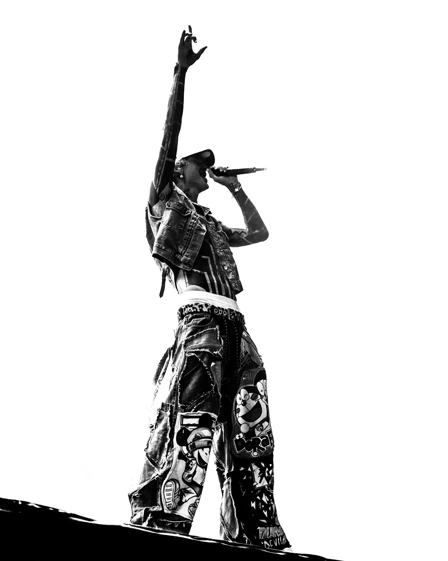 In the span of 24 hours MGK asked me irl if I wanted to shoot his headlining festival set and I finished my first full national tour&hellip;what is life (I love it here)❤️&zwj;🔥

&bull;
&bull;
&bull; #mgk #machinegunkelly #warpedtour #photo #photogr