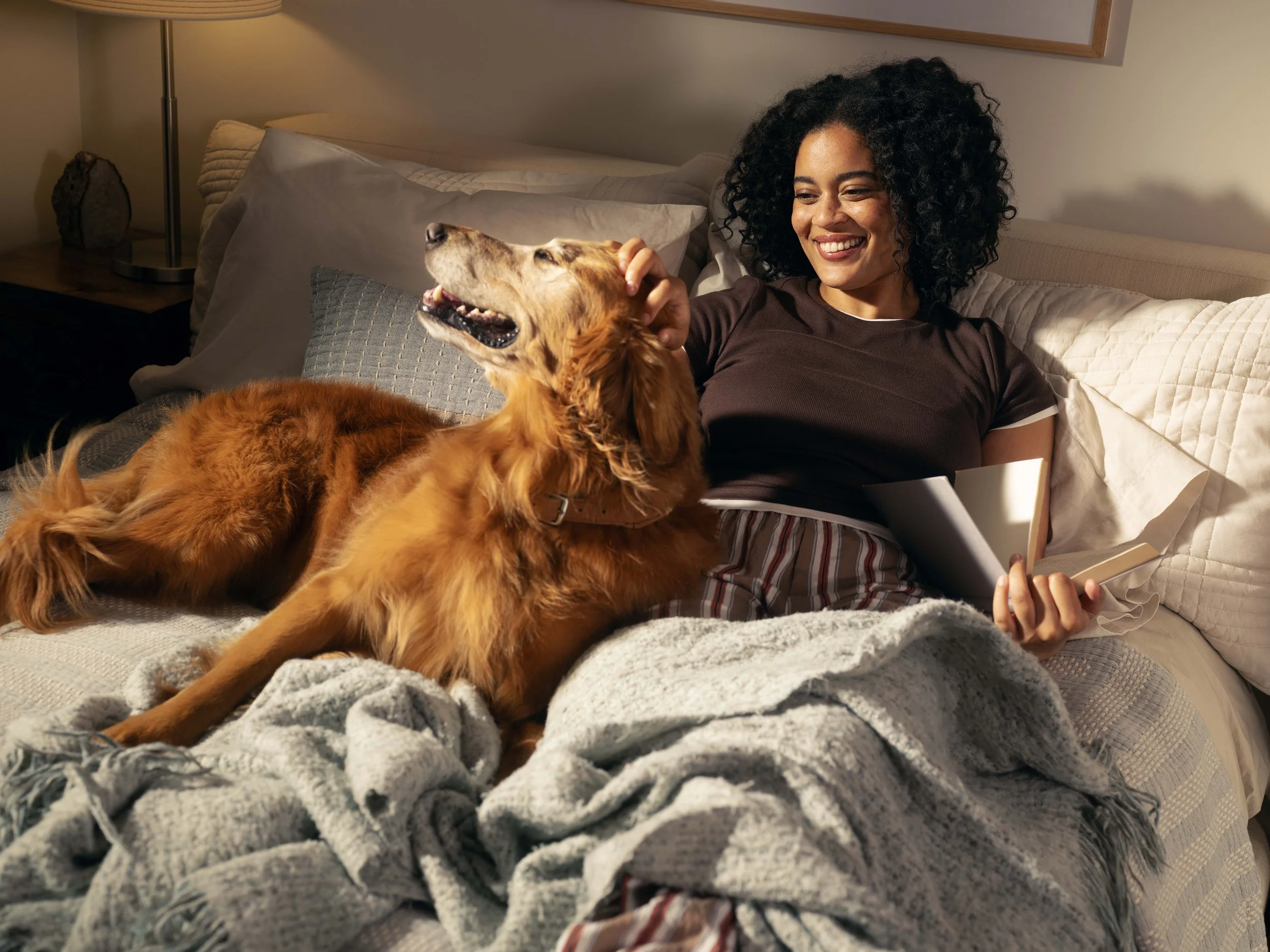 Day_2_11_Lifestyle_On_Bed_5835.jpg