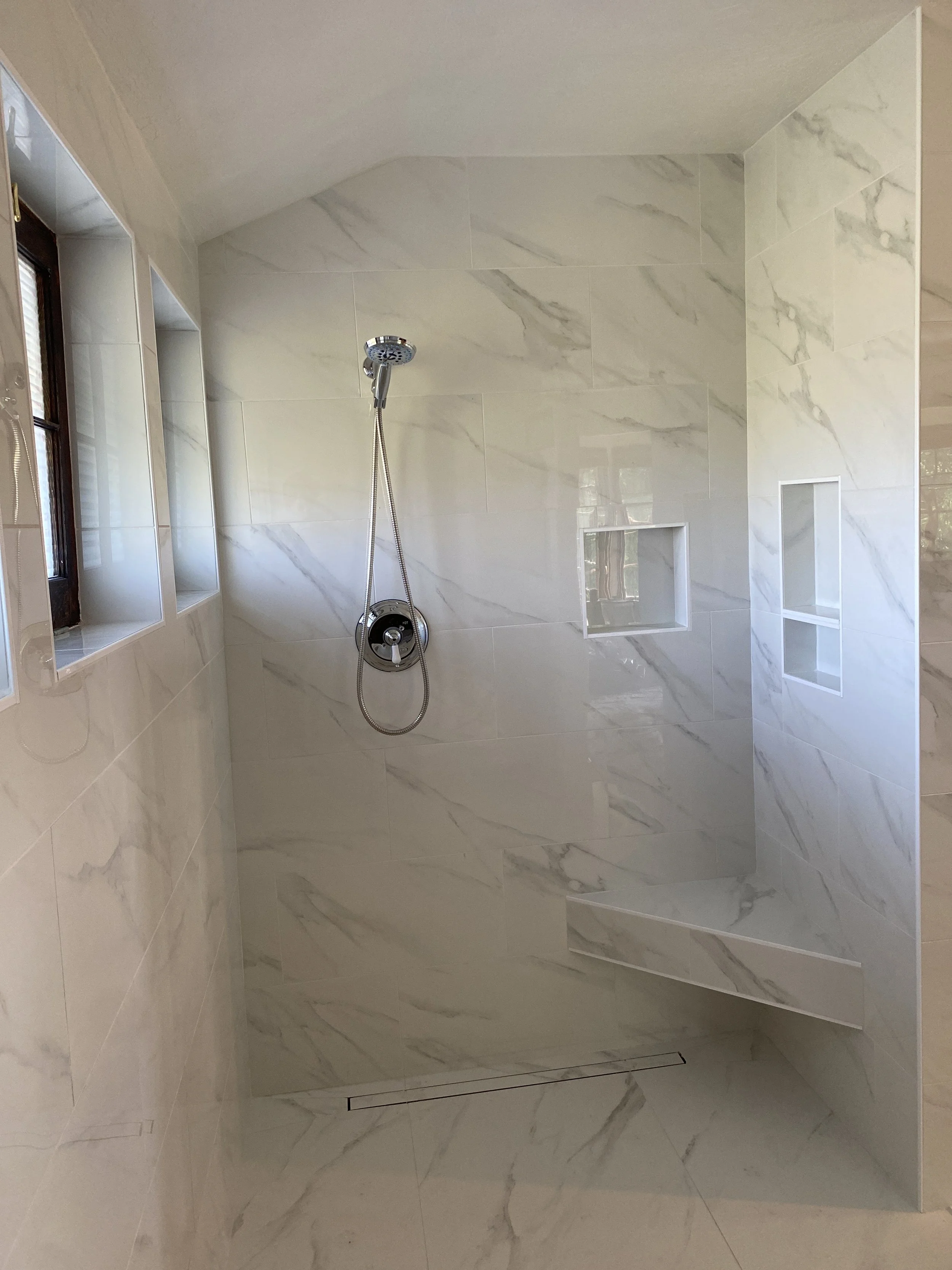 See how the drain is hidden?