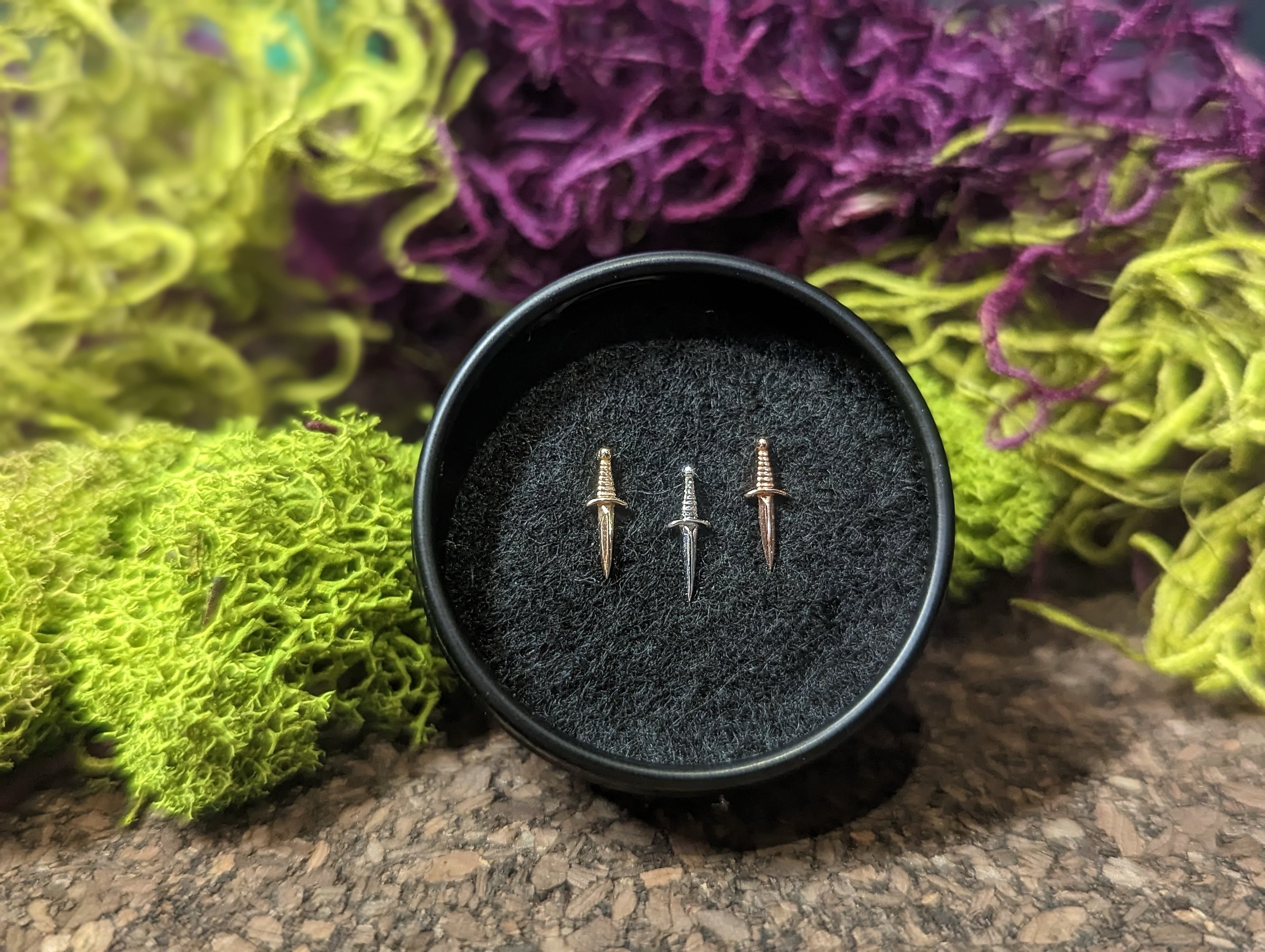 Facetune_05-04-2023-18-01-41.jpg