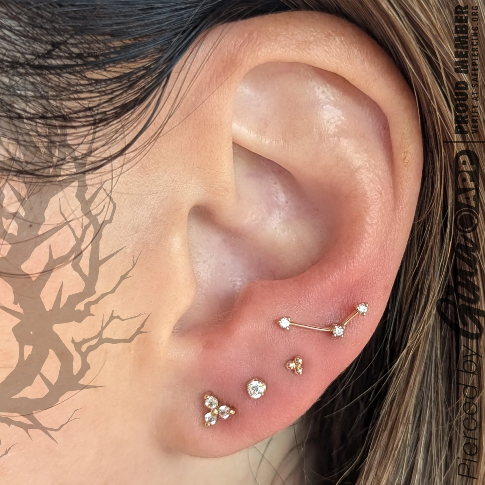 Modern Mood Astera 3 Diamond Yellow Gold Fluorescent Threadless End