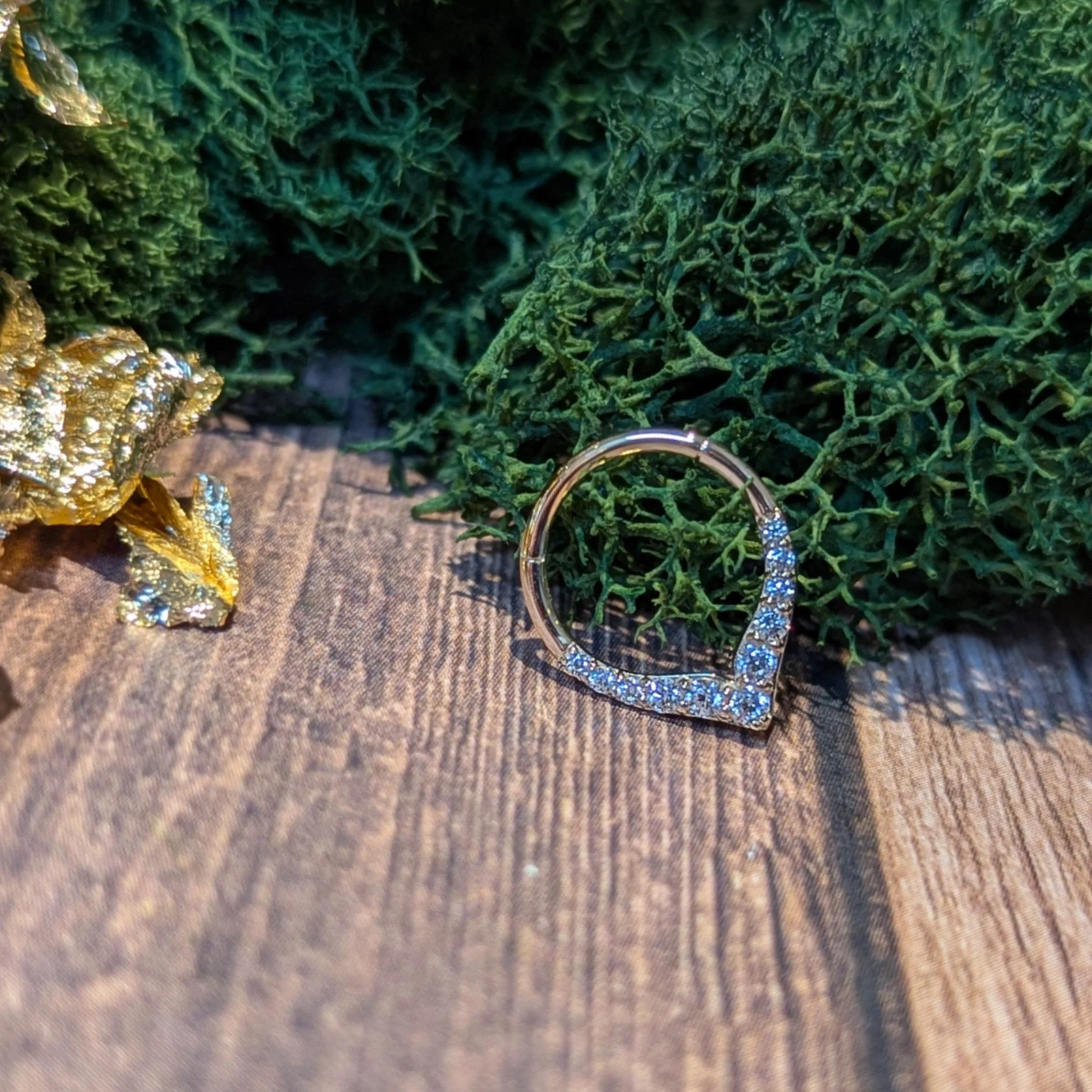 Cannasteel. 14k Yellow gold Viper clicker