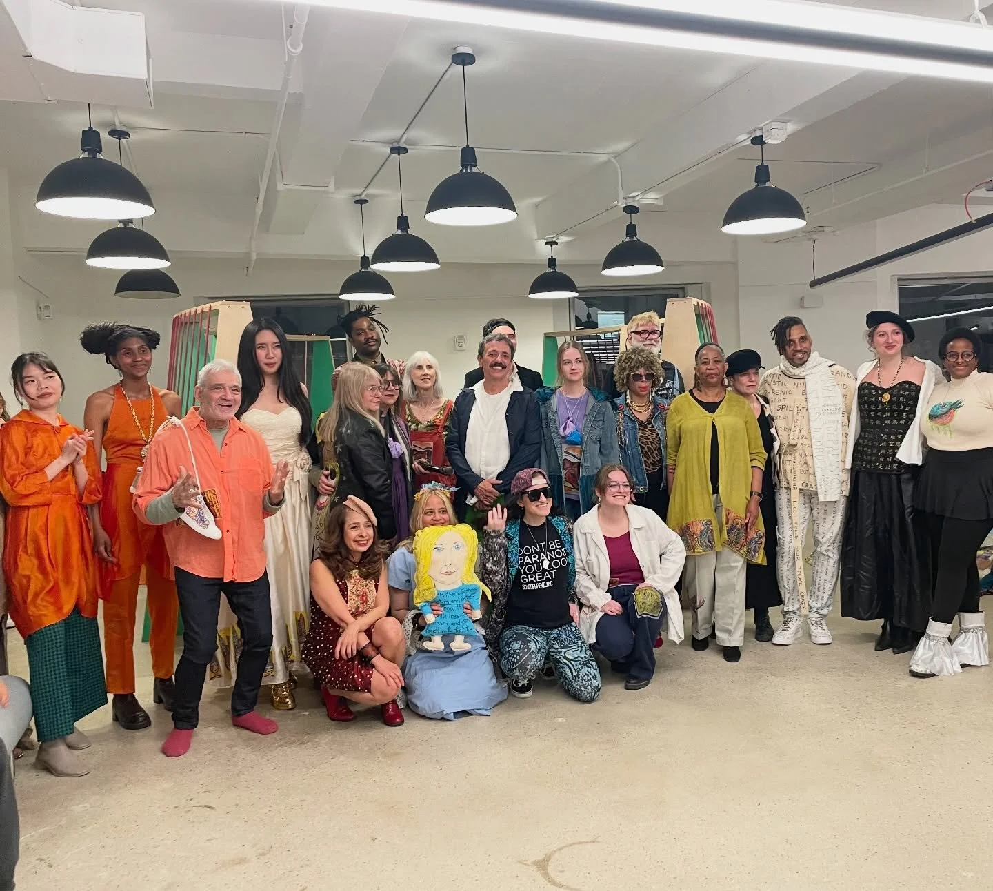 We had a fabulous time at the @fountainhousegallery event - PASSION FASHION (Fountain) House of Re/Invention

A truly inspiring runway show curated by @vermilion.nyc 

+ some weaving time on the looms 🧶

@fountainhousegallery @fountainhouse @positiv