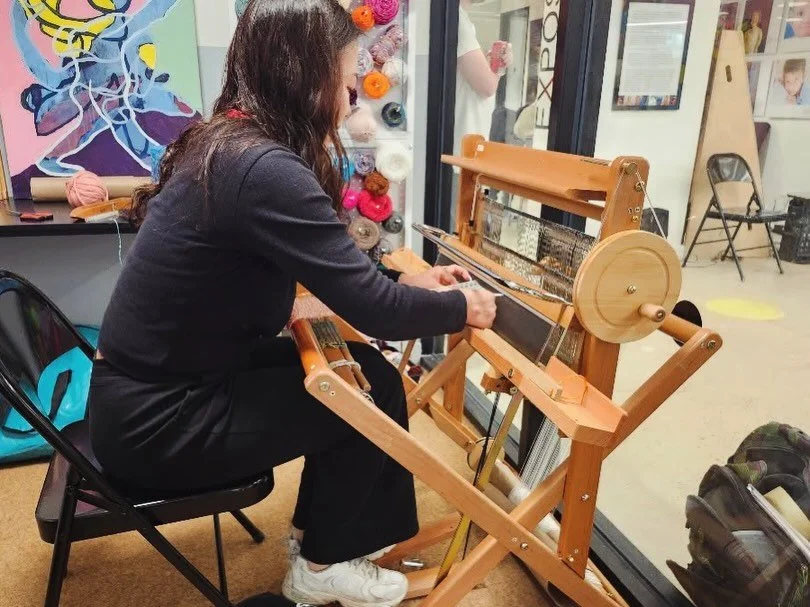 Weaving for the @d75citywideprograms Art Fair today at @positiveexposure !! 🧶

Thank you for having us it was great to meet and weave with so many enthusiastic young artists! Good vibes ✨