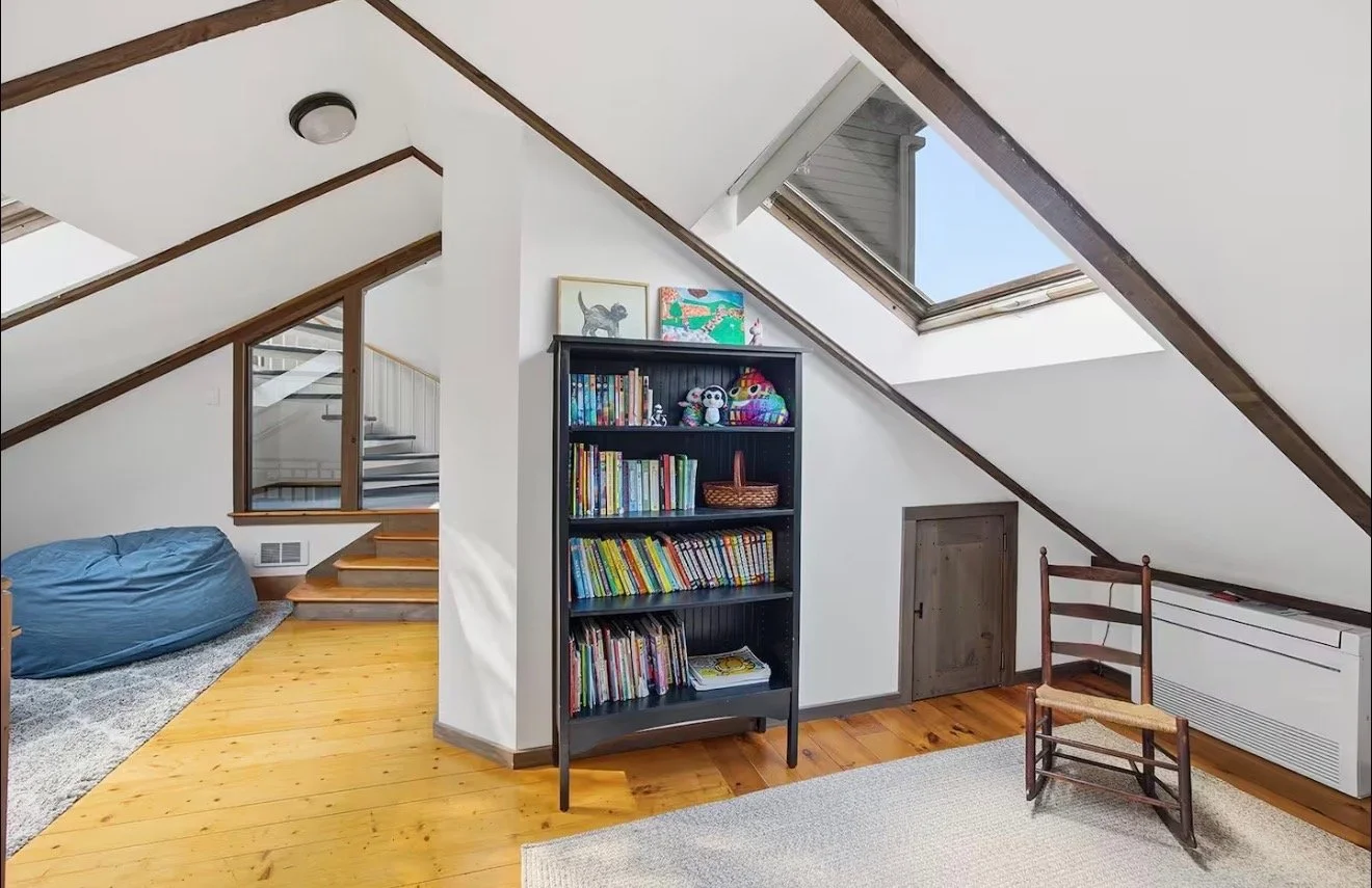 Additional Den for Reading & Games