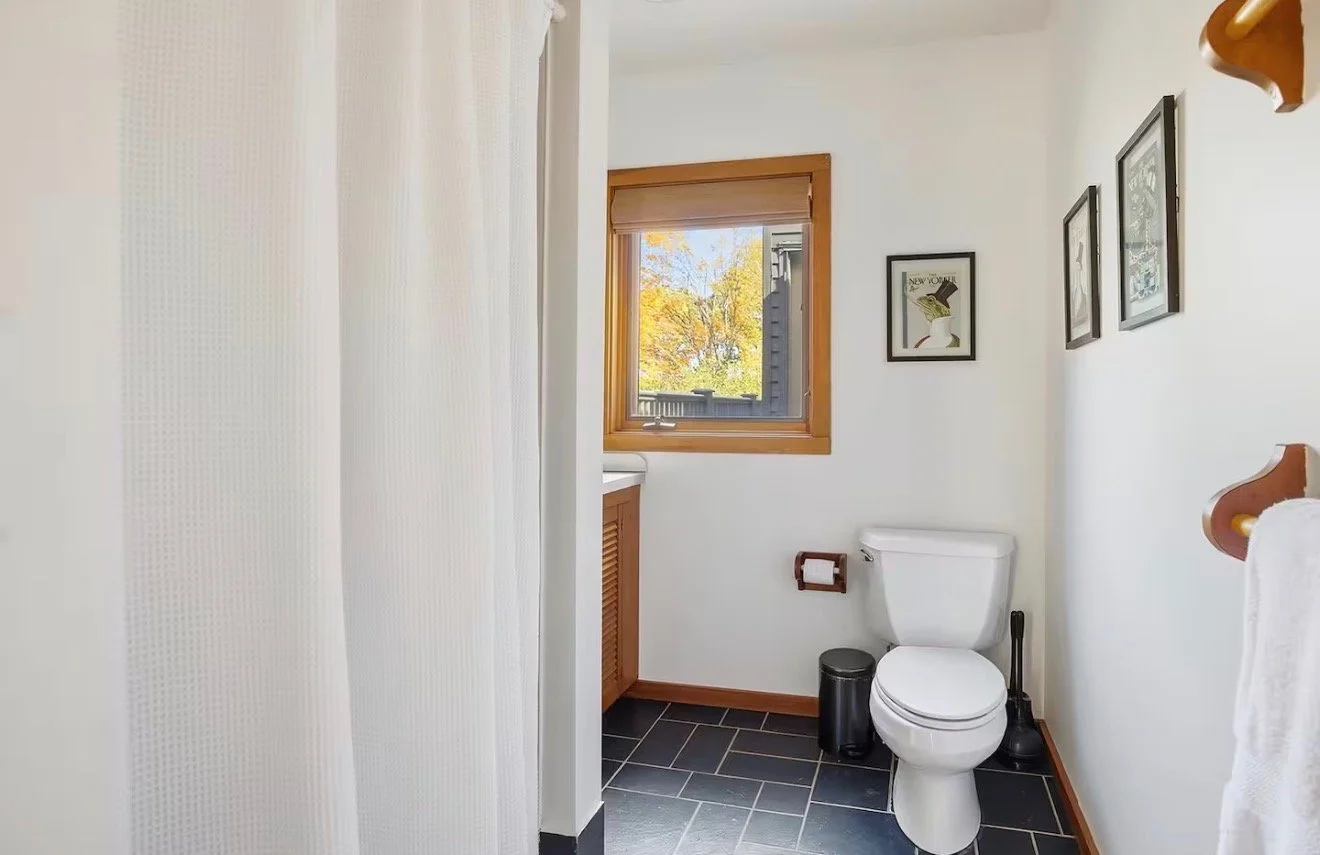 Second Shared Full Bathroom