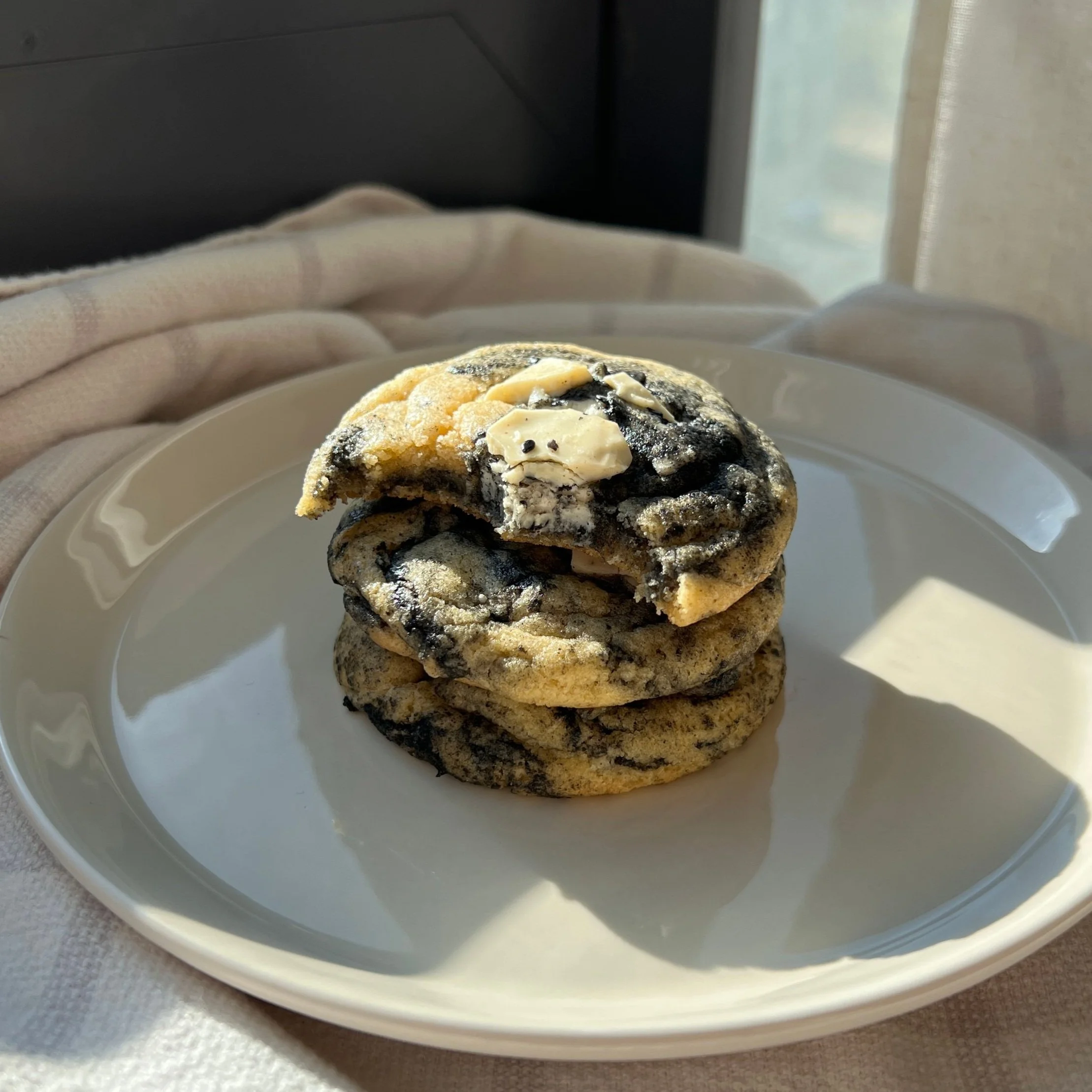 Black Sesame Swirl & Vanilla White Chocolate Cookies