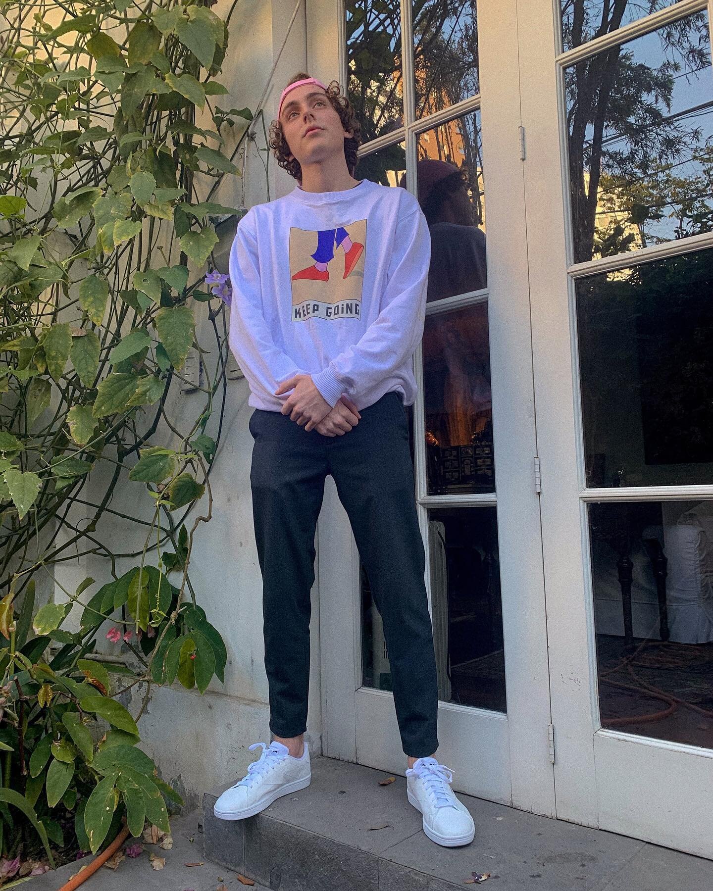 &iexcl;Nos queda sólo 1 sweatshirt &ldquo;KEEP GOING&rdquo; !
 
Si lo quieres escríbenos un DM 😉💖