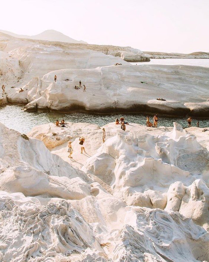 milos, grecia via @lemieuxvoeux