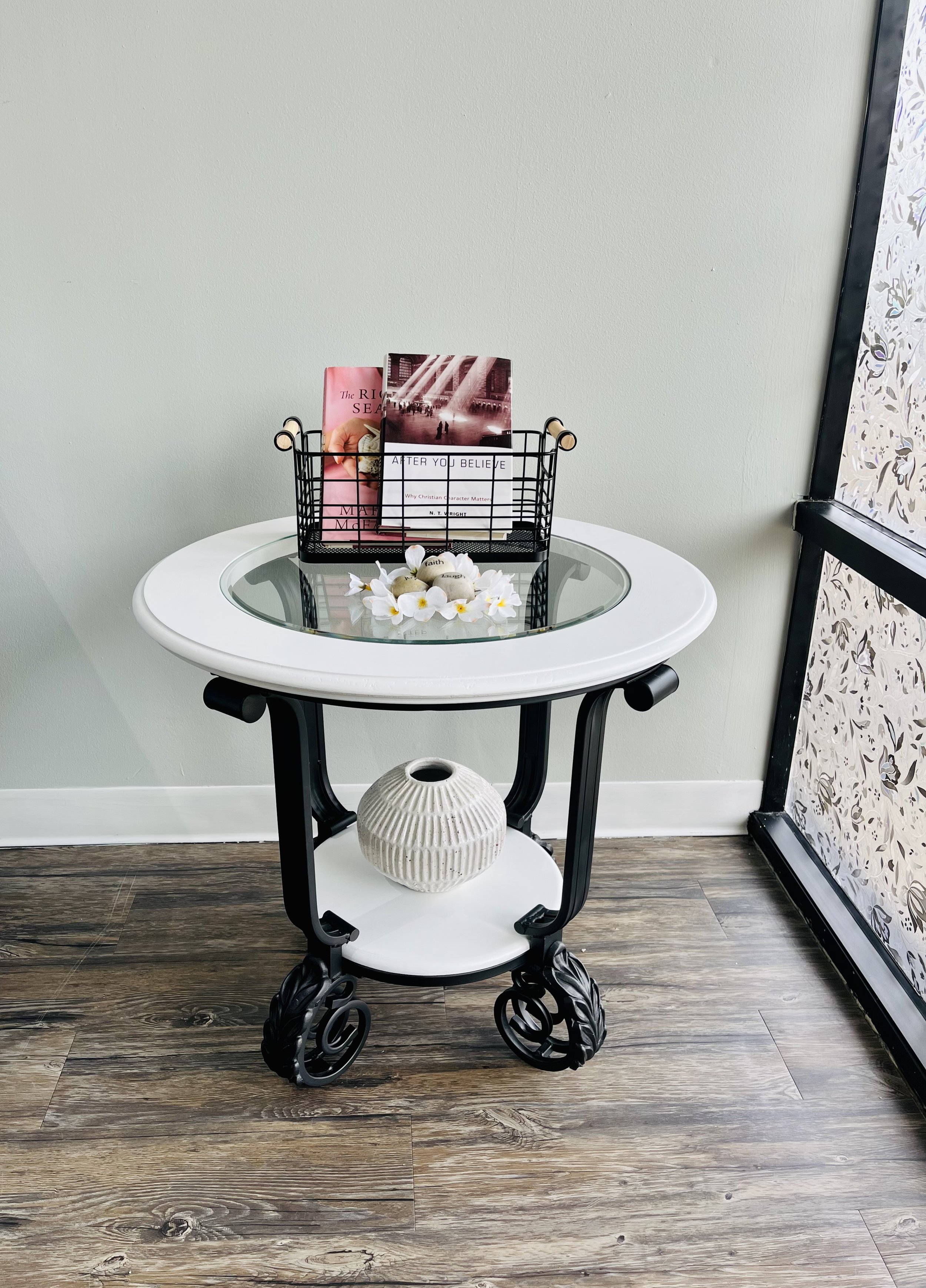 Round Table with Glass-Top