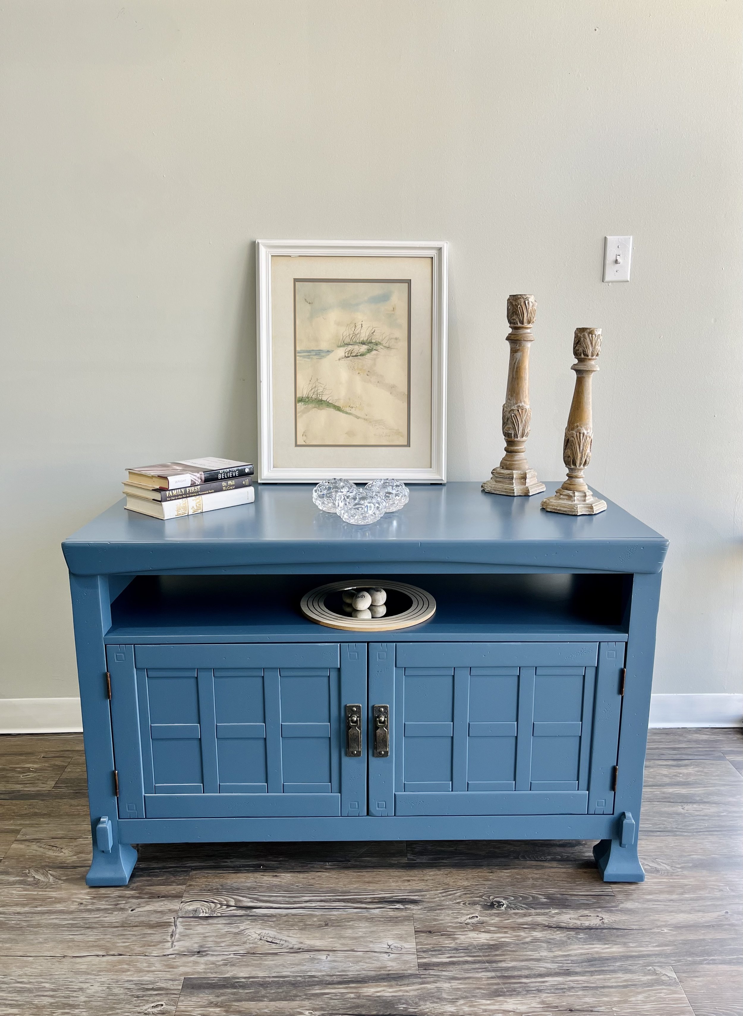 Wide Dark Blue Cabient