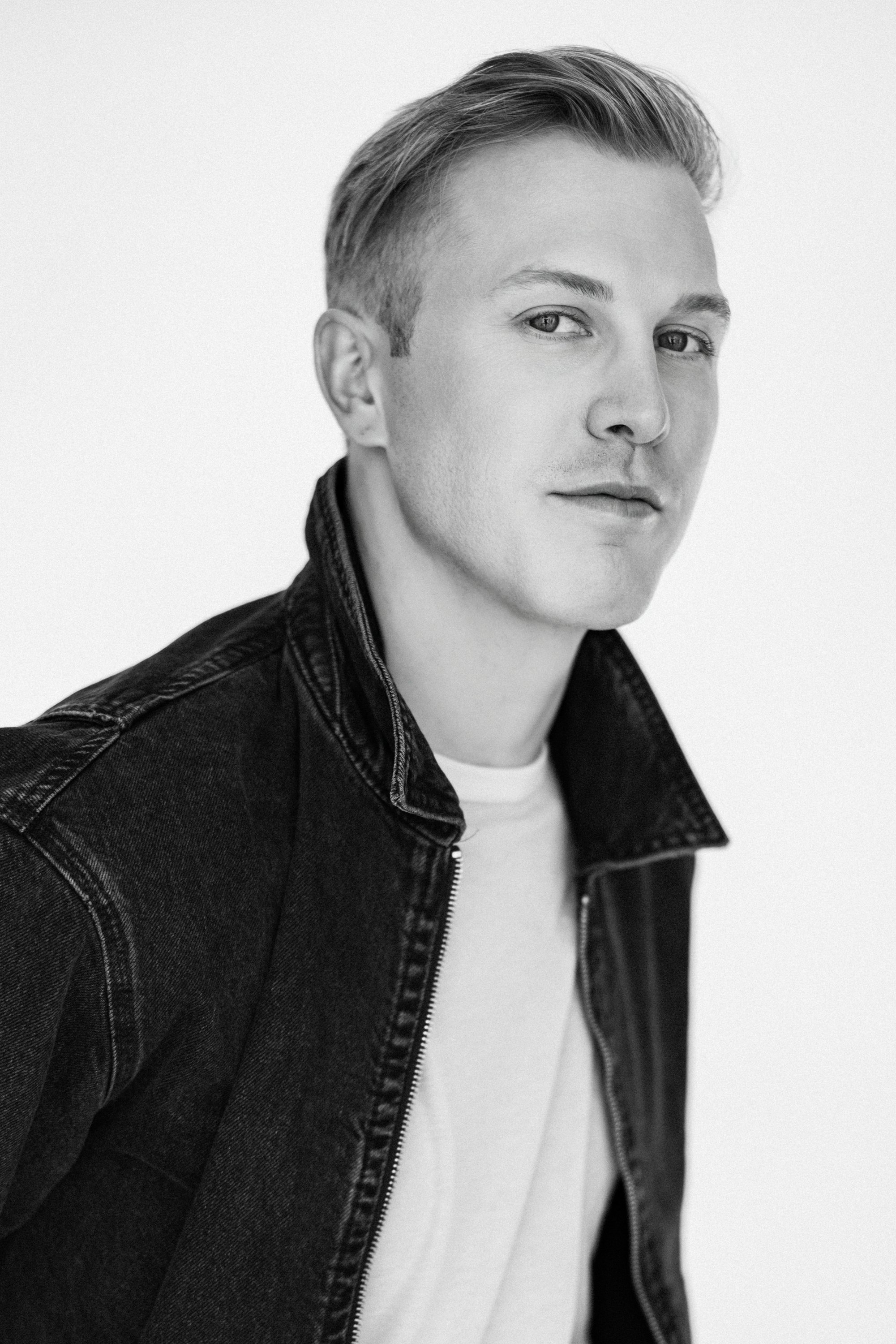 Headshot & Portrait Photographer Brian Powers-11.jpg