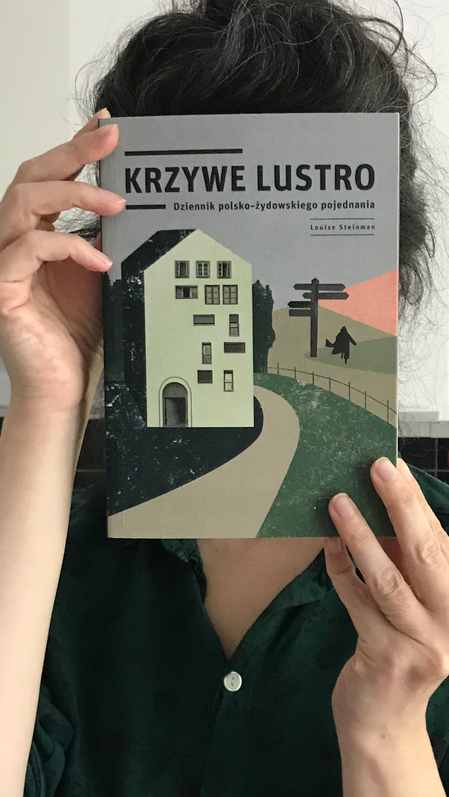 Krzywe Lustro: all art is translation