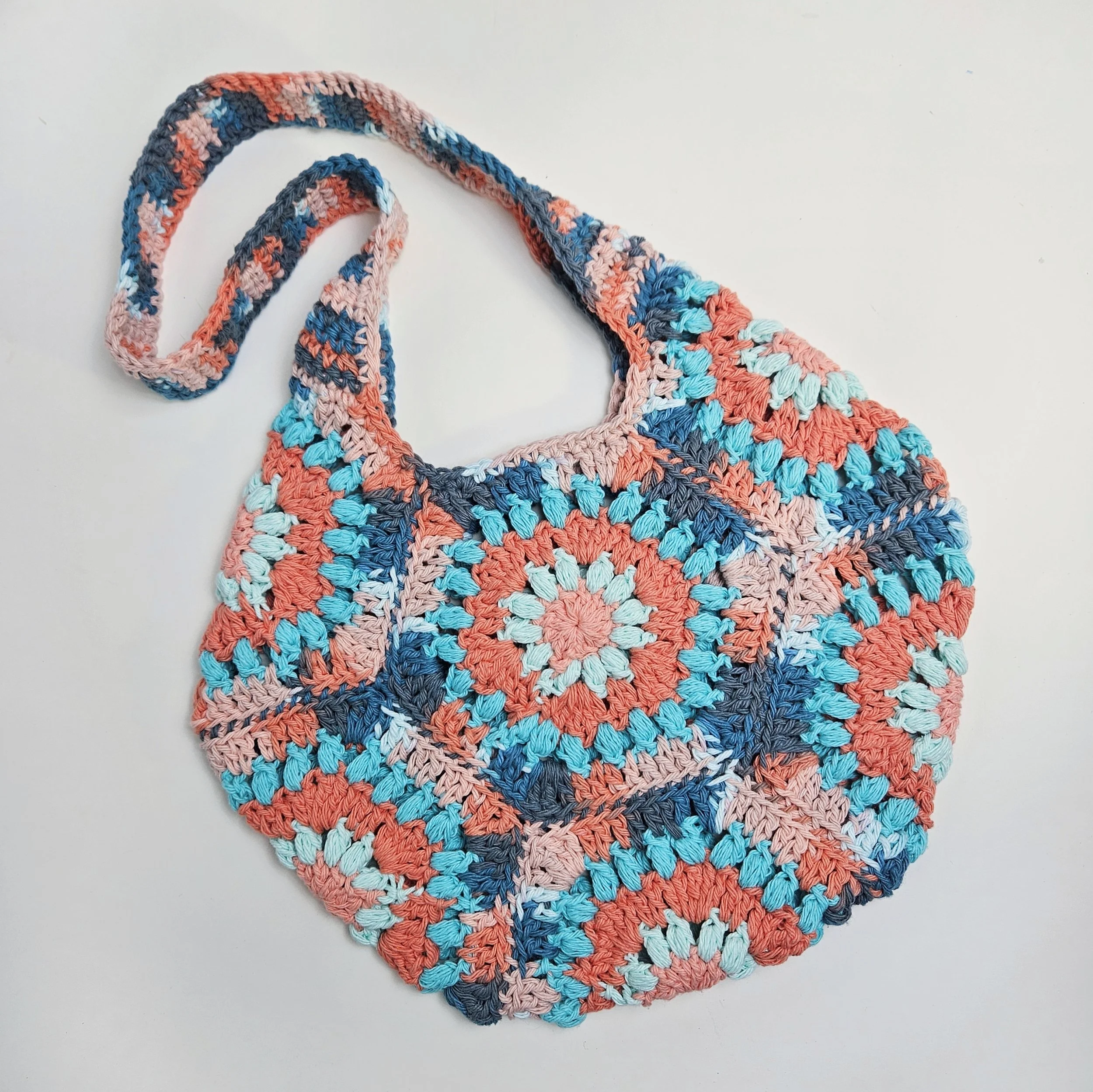 crochet-hexagon-market-bag-free-pattern.jpg