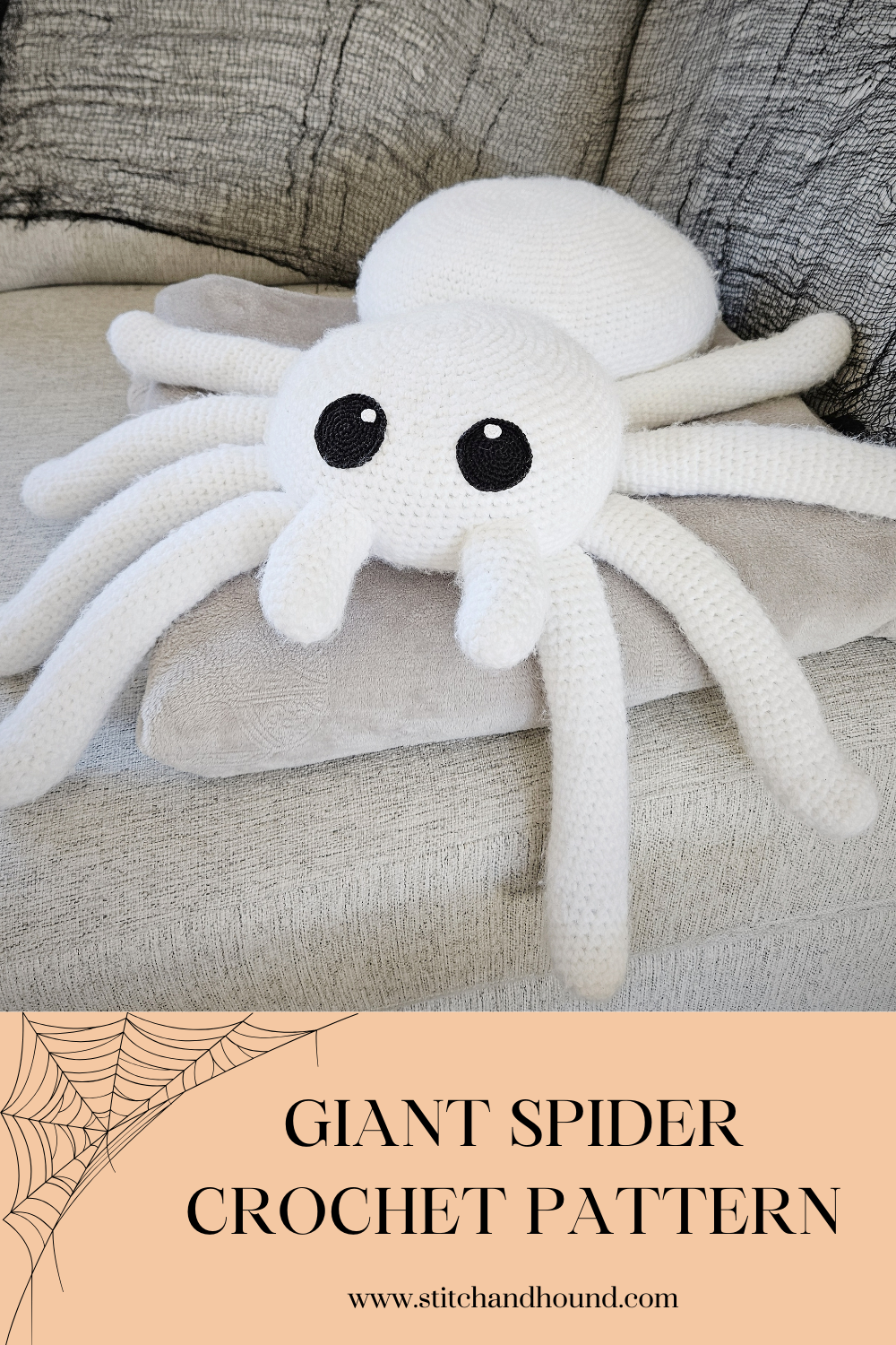 Free Giant Crochet Spider Pattern | Spooky Halloween Crochet Plush ...