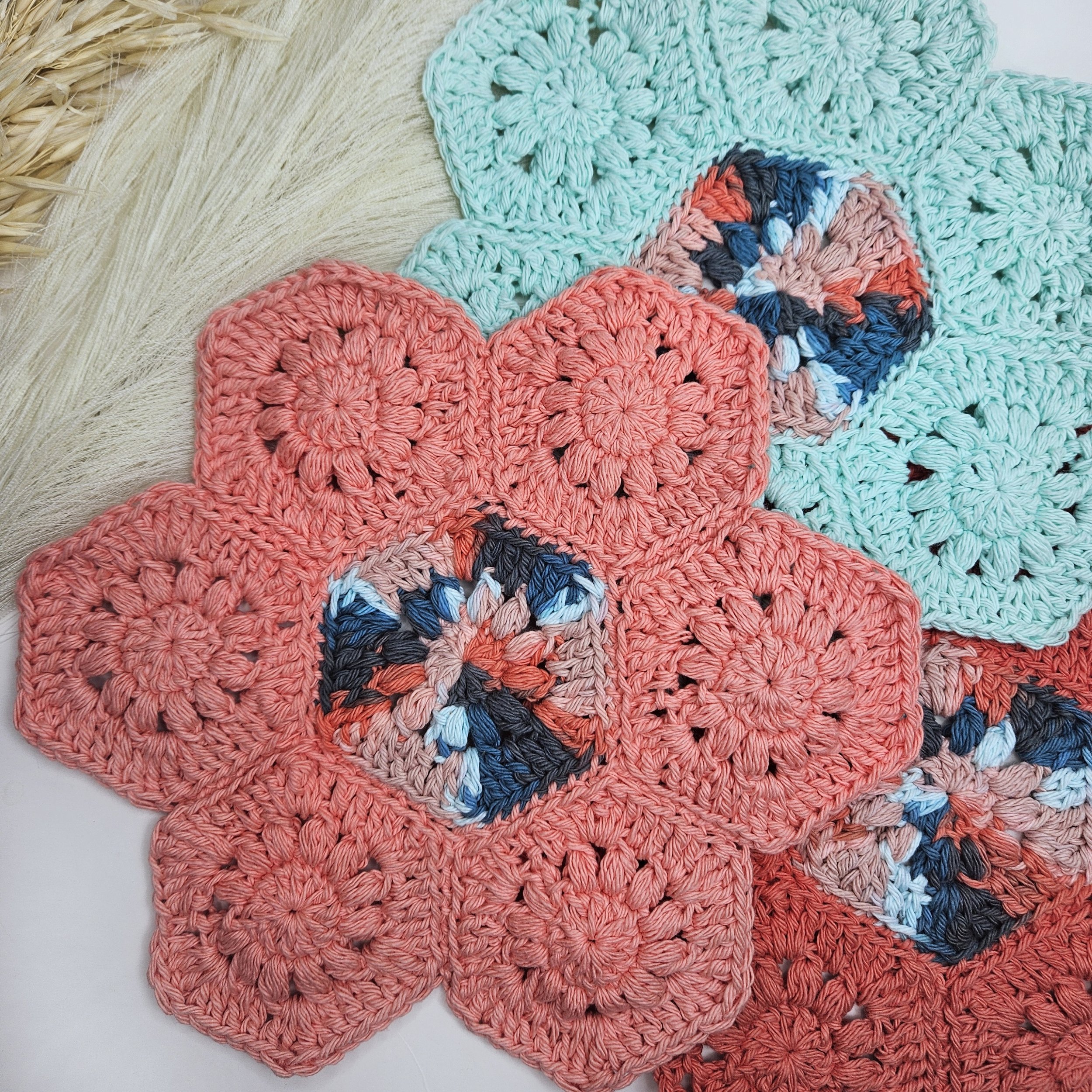 hexagon-crochet-potholder-flower-shape.jpg