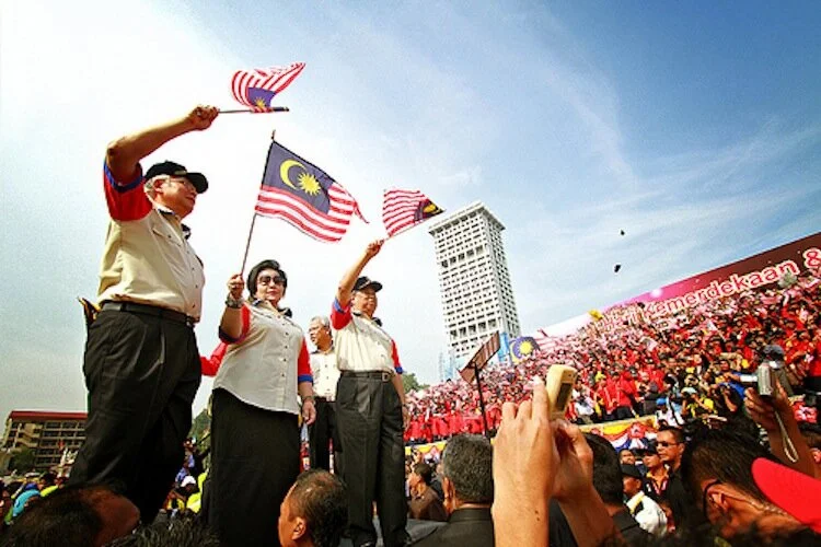 MALAYSIAN POLITICS AND THE SABAH CONFLICT