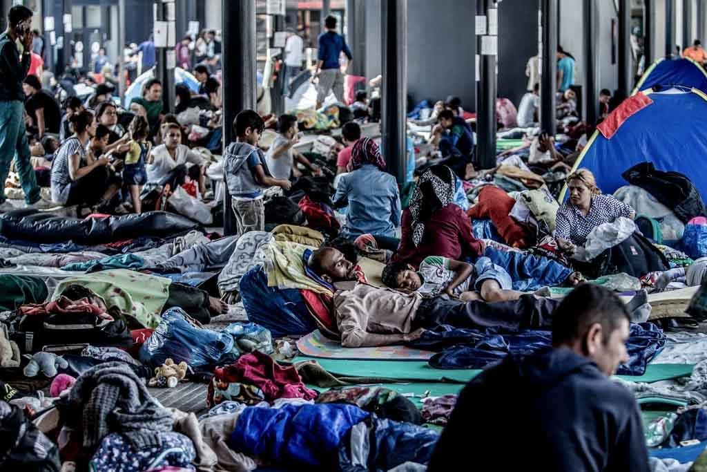 A Sparse Divide and Miles Apart: The Reality of the Political Division on Immigration Policy 