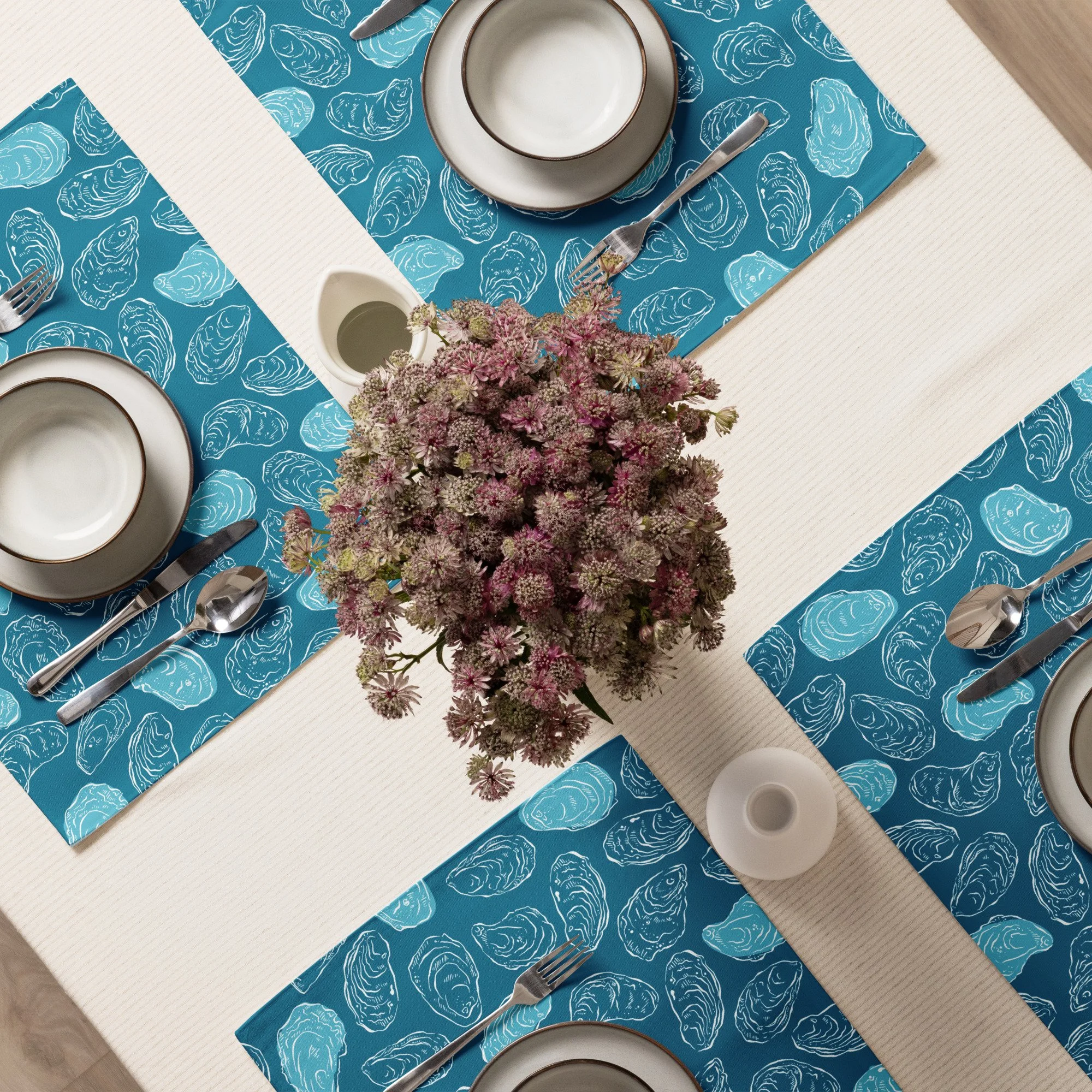 placemat-set-(4)-white-front-6a0c8f23cc6e3.jpg