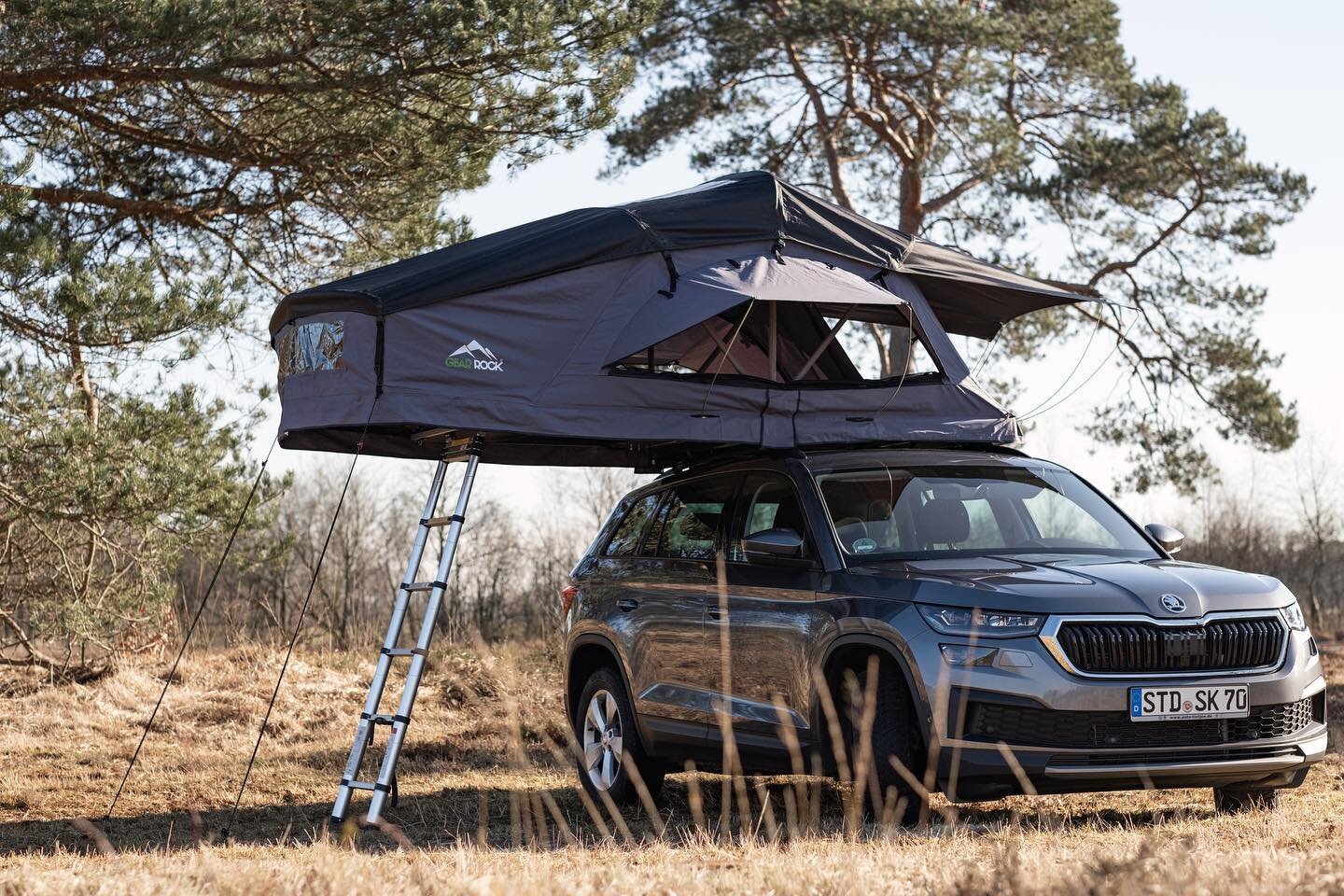 NEW @gear.rock Chilkat available now⚠️ The first soft top tent series in several sizes, 4-season tested and of course including our GEAR ROCK package👊🏻
All informations now on new product page ⏩️ see link below✅
Profit now also from launch discount