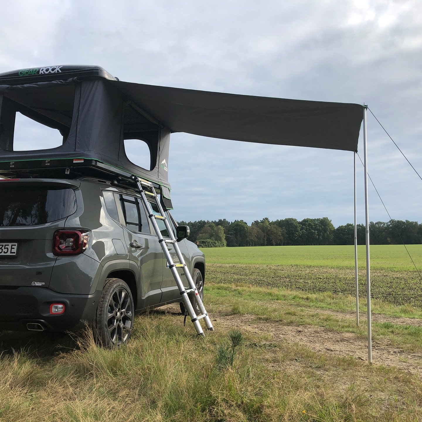 Dachzelt Wochenende🏕️🏞️🆓 #rooftentcamping #dachzelt #campingweekend #campingliebe 

📸: @gear.rock Kootenay + Markise