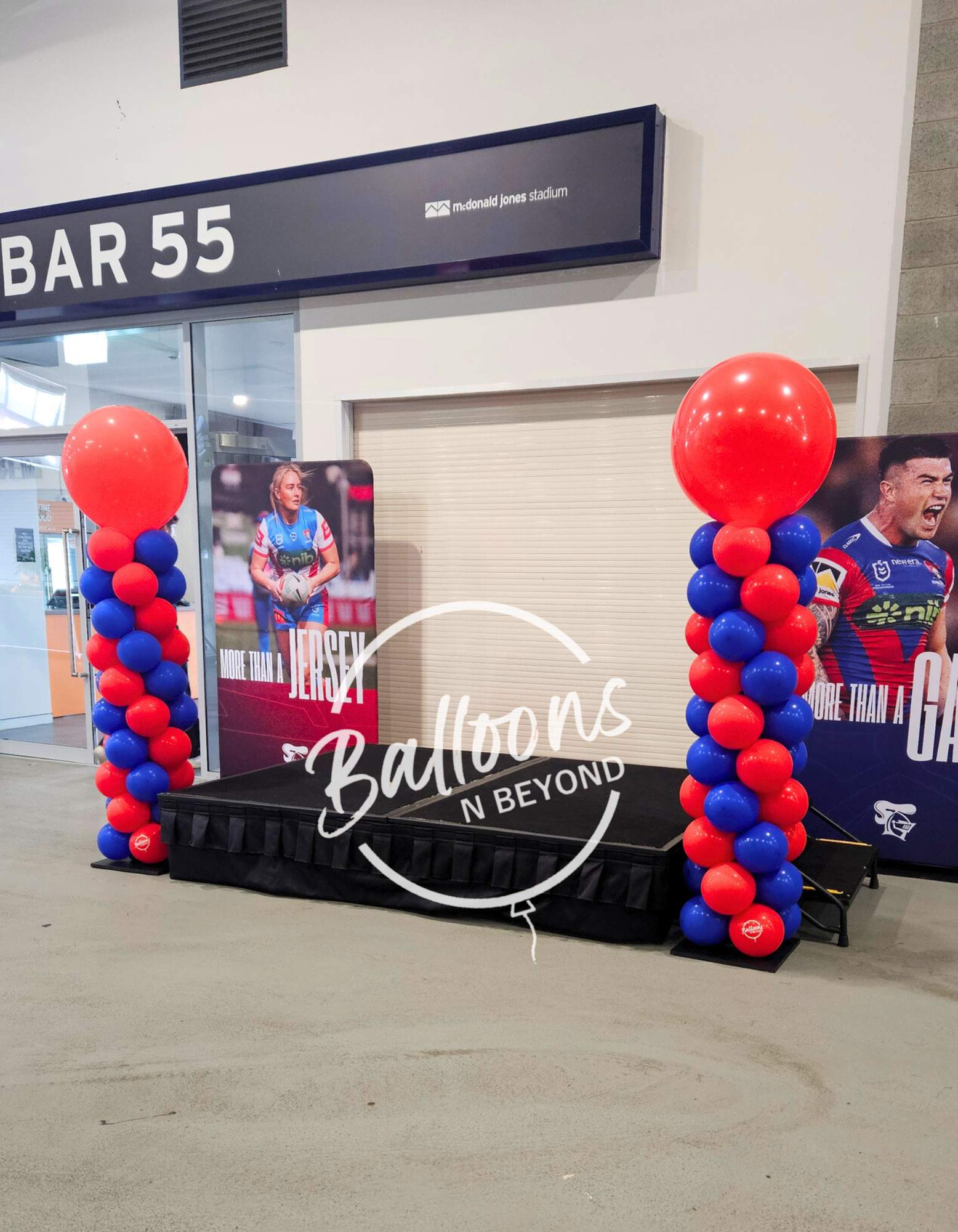Balloons Newcastle Knights. Balloon Delivery Newcastle