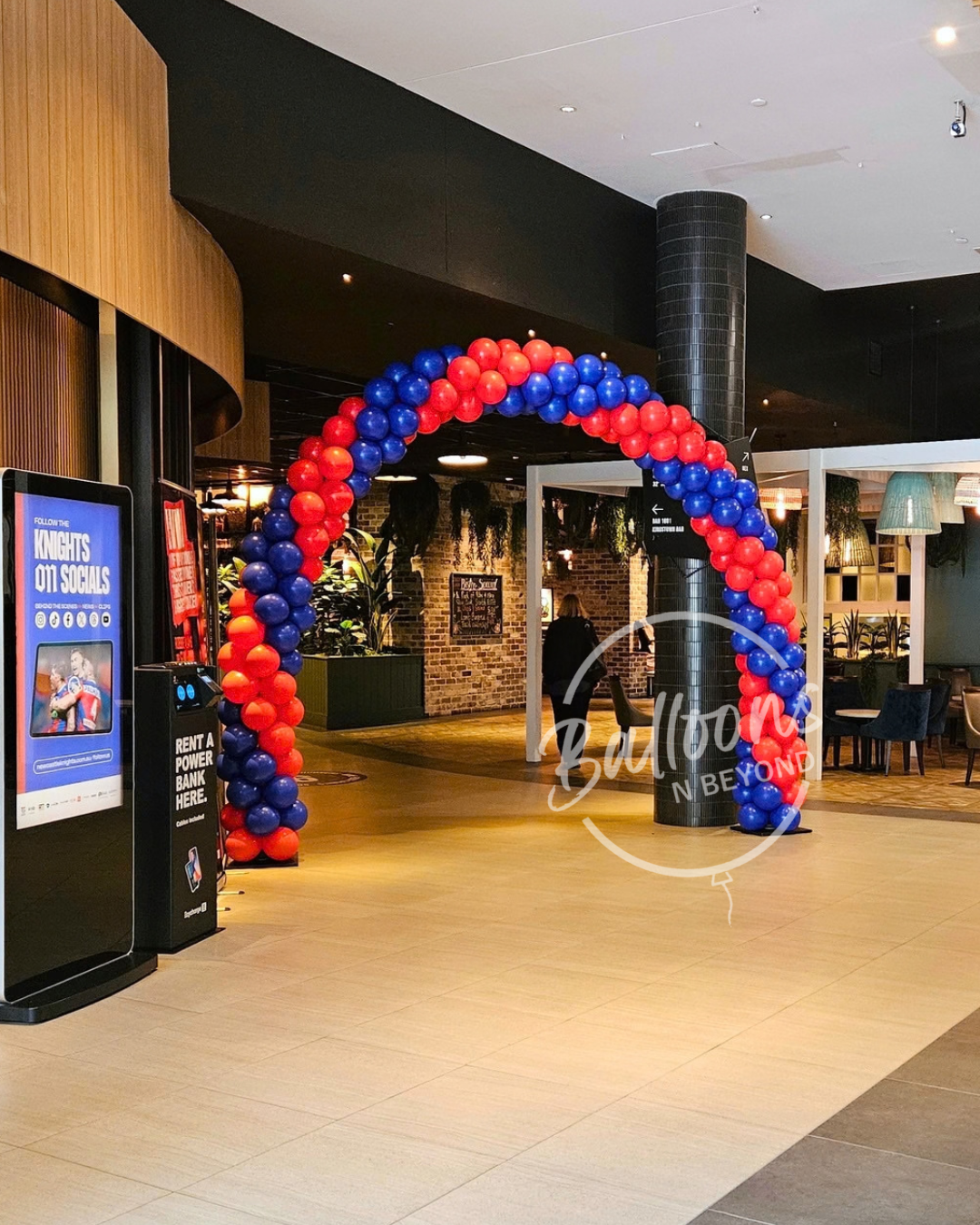 Newcastle Knights balloon Columns. Balloons N Beyond Newcastle. Newcastle Balloon Delivery. Newcastle balloon Garland 3.png