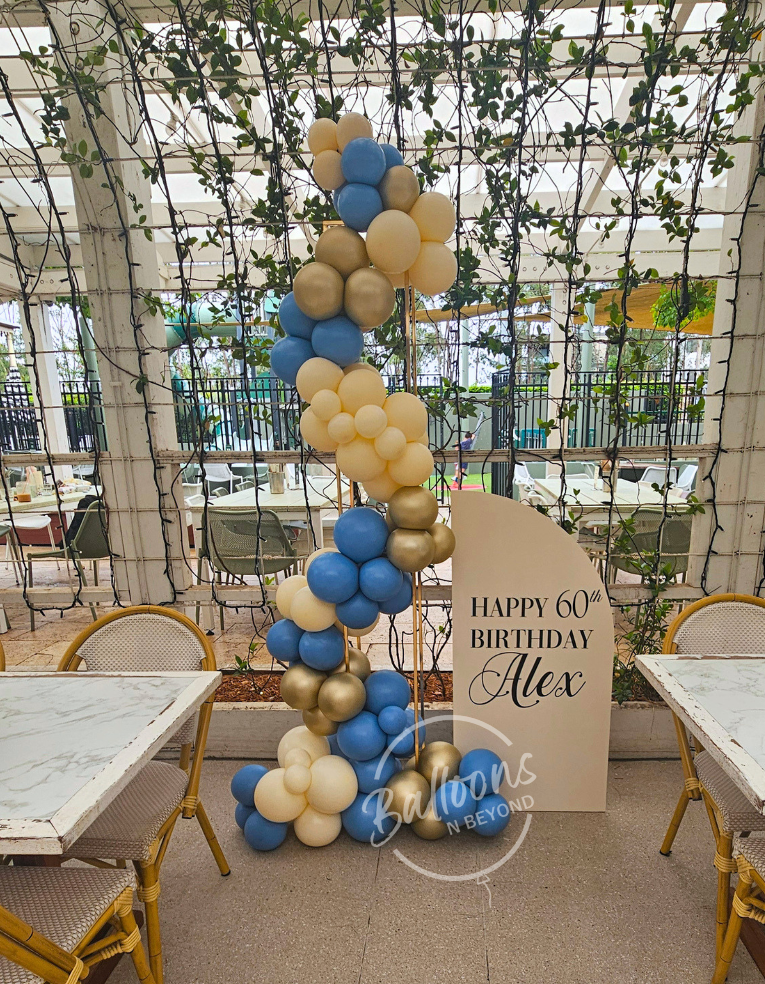 Balloon Garland Newcastle. Balloons near me Newcastle NSW. Balloons n Beyond Newcastle NSW