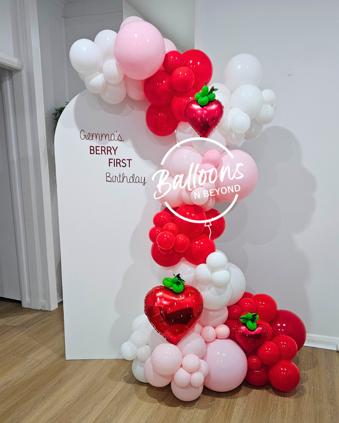 Backdrop / Arch Hire Newcastle - balloons n Beyond Newcastle 