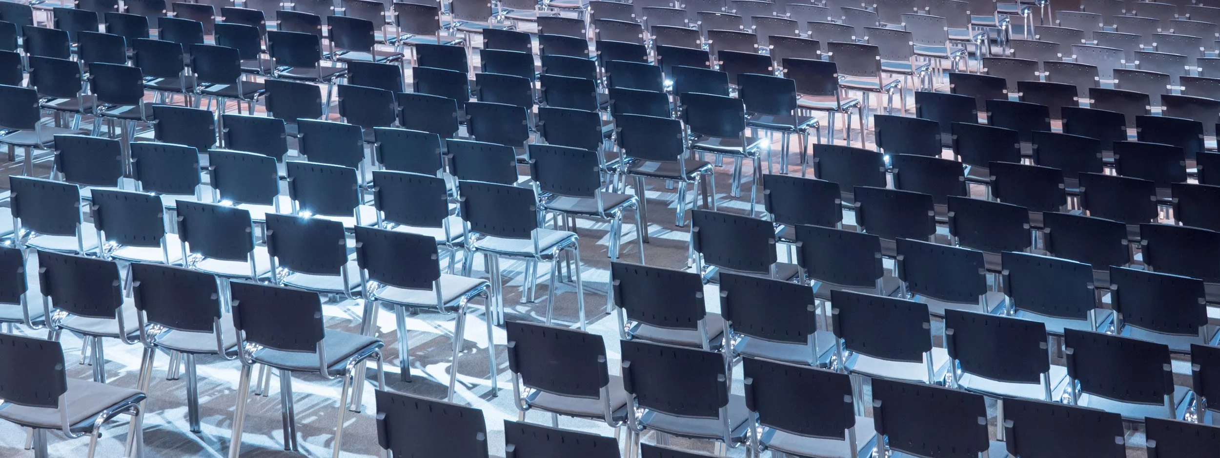 Conferencia para convención de ventas de una empresa B2B