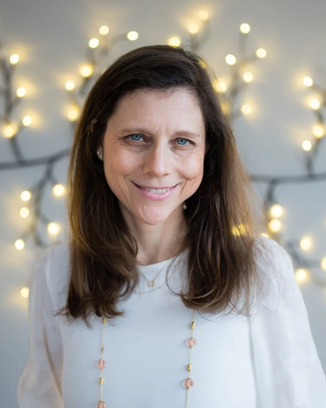 Sheila Fox Tam, massage and energy therapist near Chicago, Illinois.