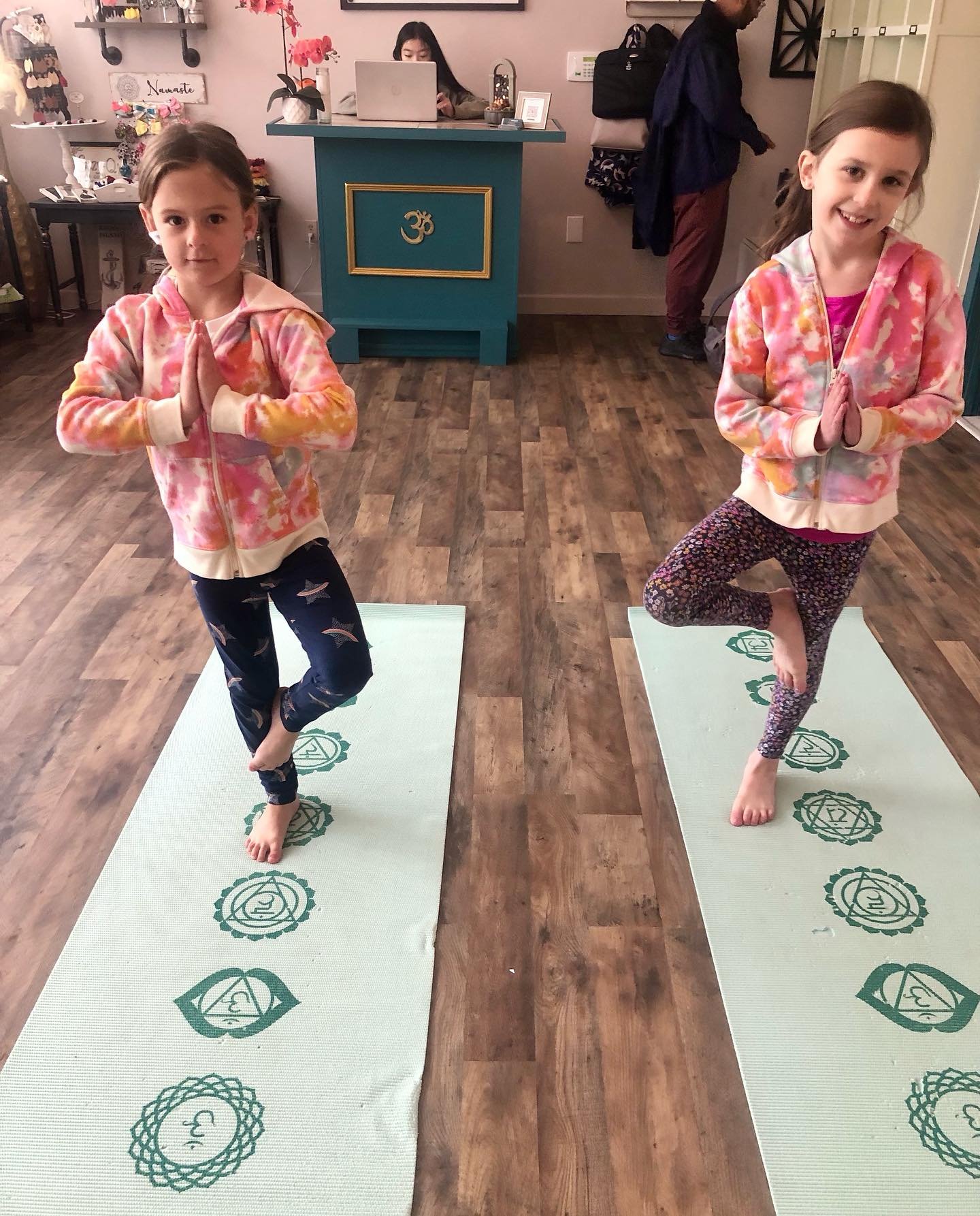 Yogi twinsies! 🥰
#kidsyoga #kidsactivities #saturday #northkingstown #northkingstownri #eastgreenwich #eastgreenwichri #rhodeisland
