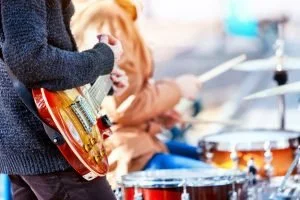 What You Should Know Before Hiring a Band for Corporate Events