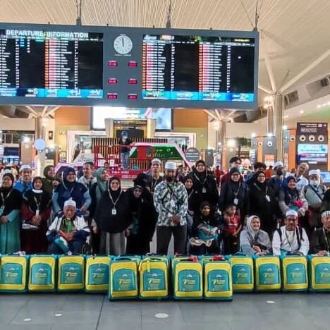 Assalamualaikum wbt, alhamdulillah selesai Check-In untuk penerbangan 20 Mei 2023.

Kami mendoakan semoga Jemaah Titim Travel dipermudahkan segala urusan mengerjakan umrah di sana nanti.

Semoga dikurnia kesihatan yang baik dan memperoleh umrah yang 